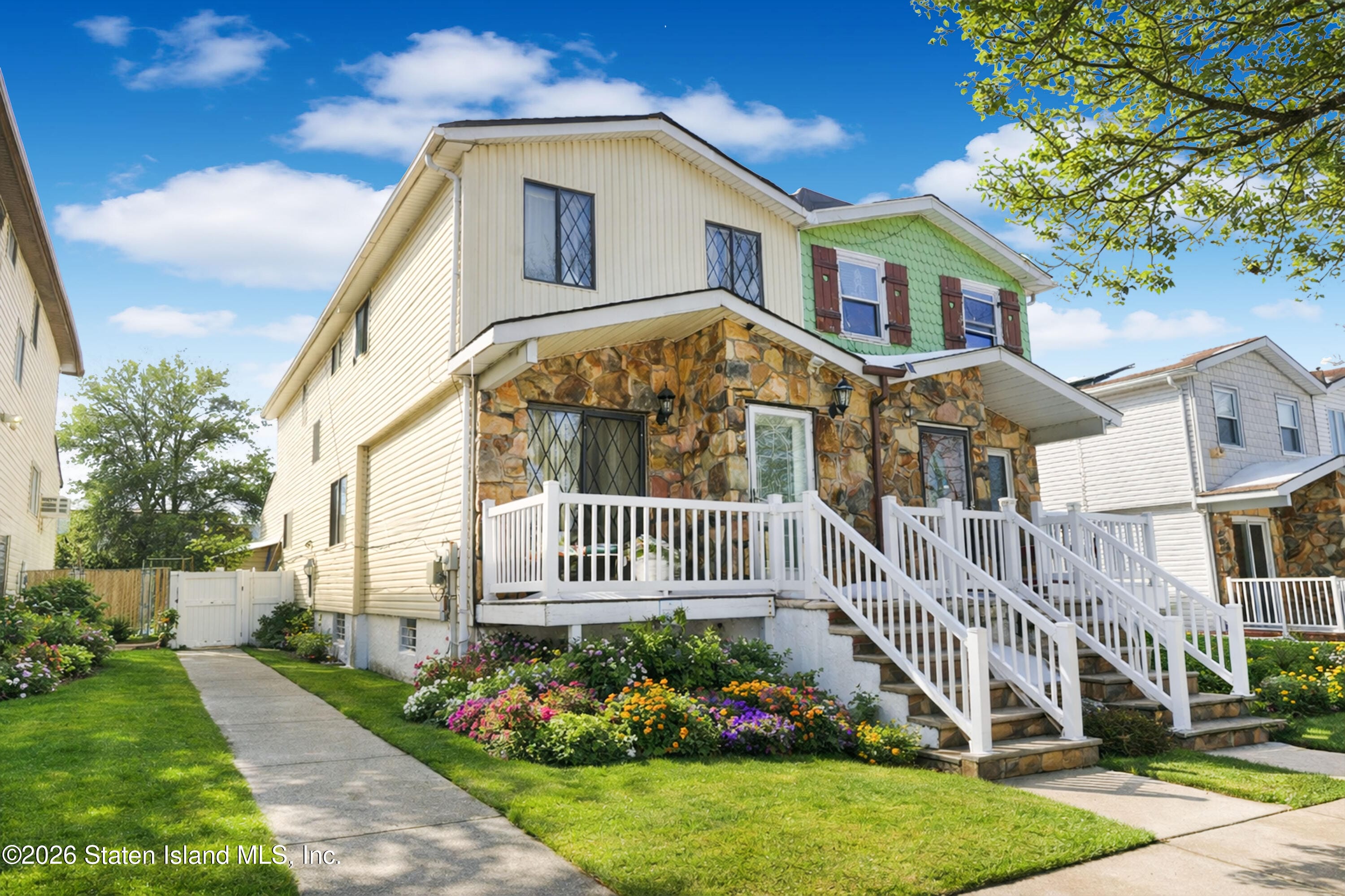 200 Travis Avenue Image 2