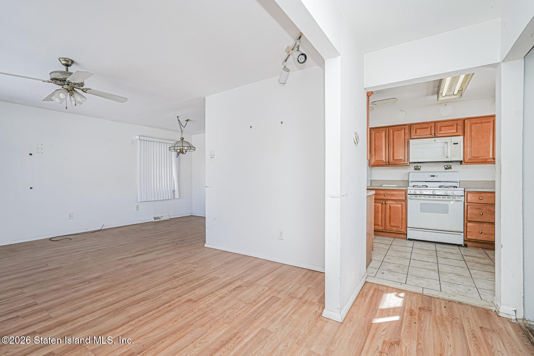170 Finley Avenue Image 4