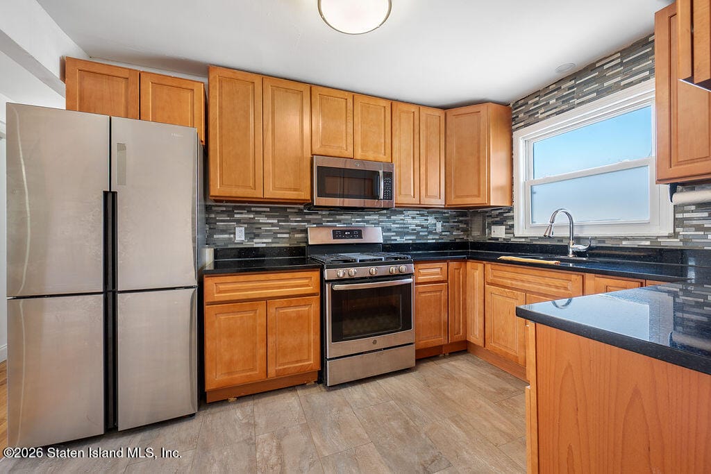 308 Buel Avenue, Staten Island, NY, 10305 image 16