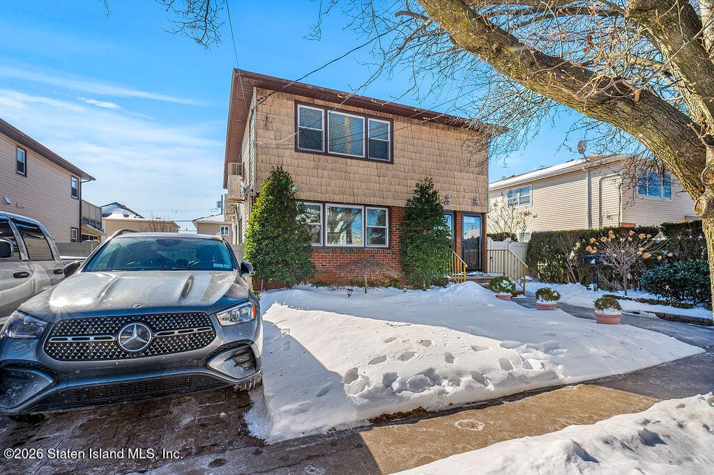 308 Buel Avenue Image 3