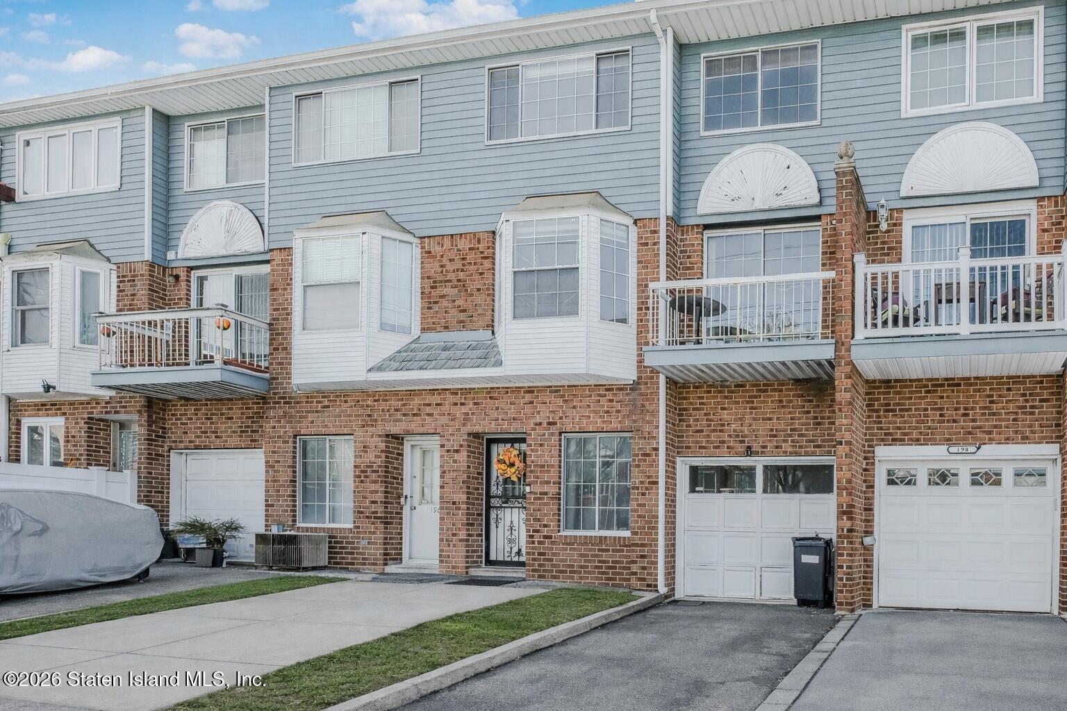 192 Monahan Avenue Image 2