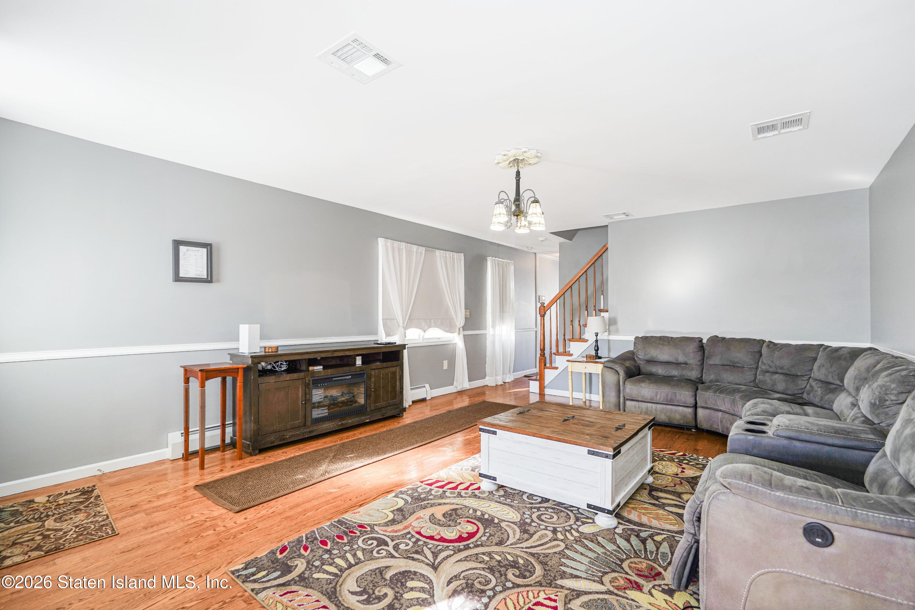 165 Sommer Avenue Image 4