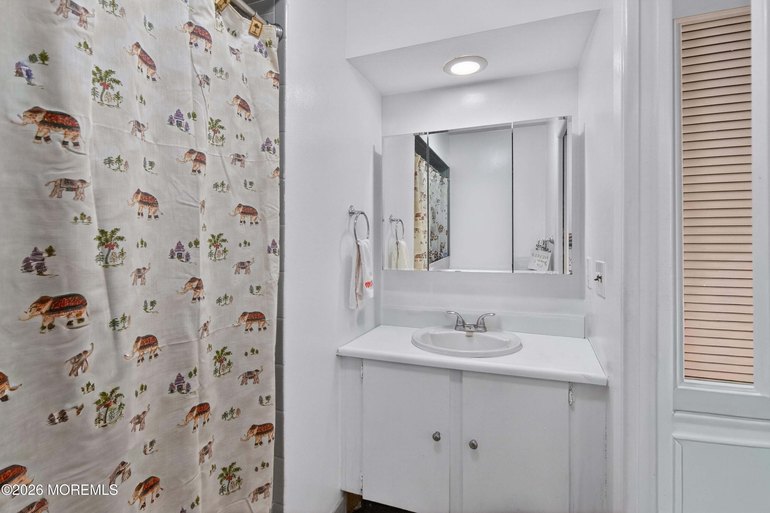 80 Manchester Court, Red Bank, NJ, 07701 image 21