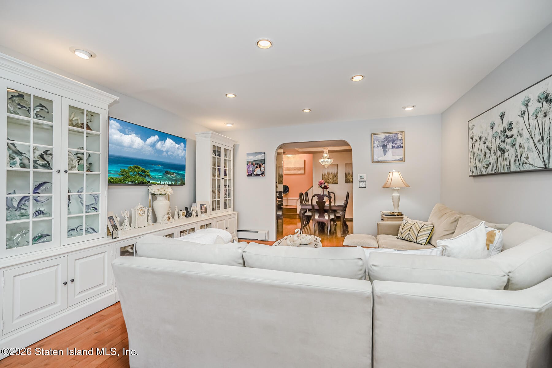 2068 Ford Street Image 5