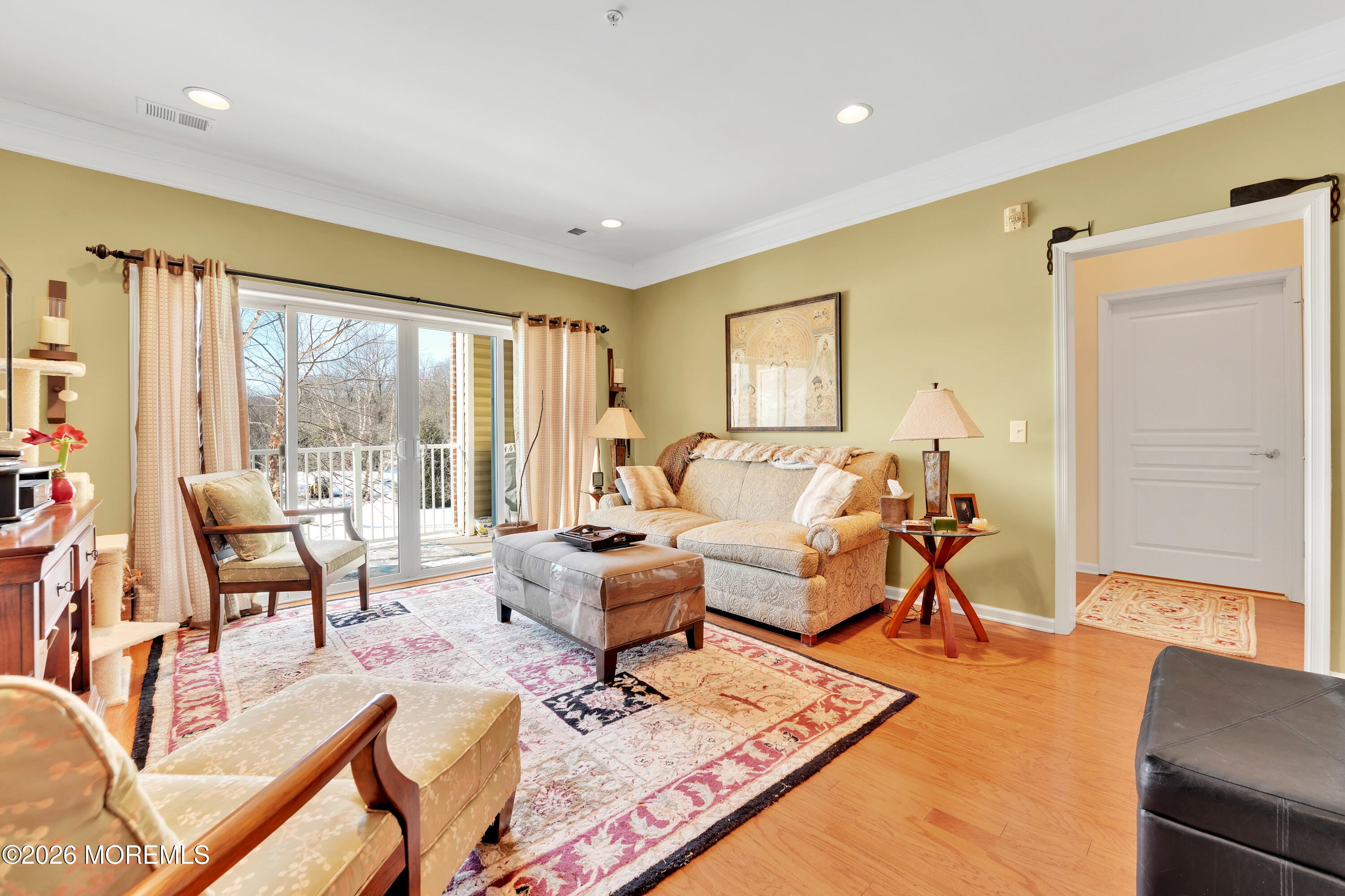 1118 Warren Way Image 2