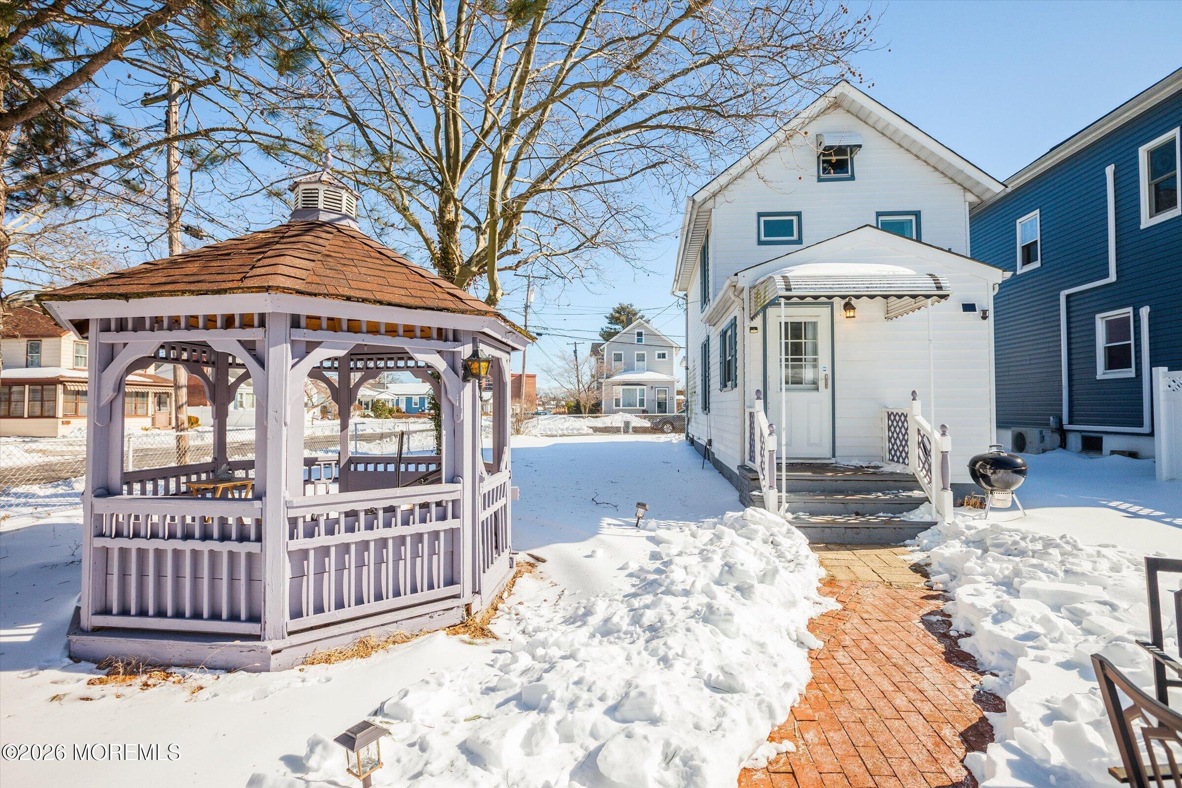 2 Chingarora Avenue, Keyport, NJ, 07735 image 22