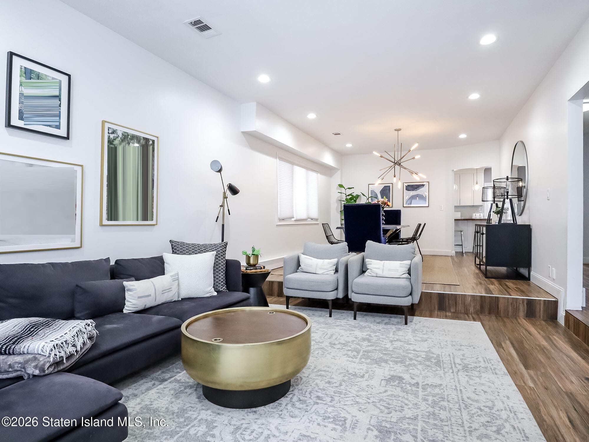 395 Chelsea Street Image 5