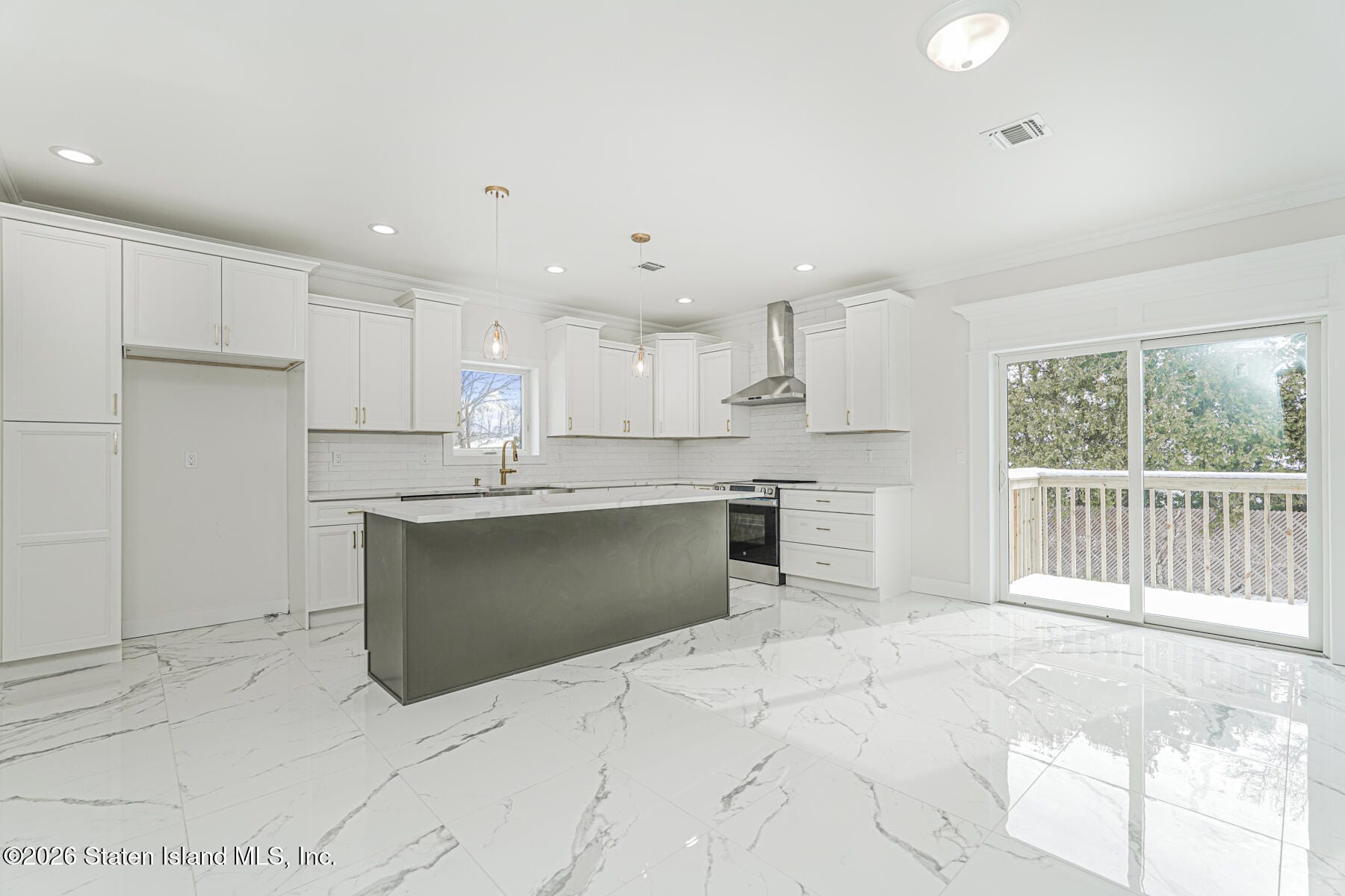 448 Rensselaer Avenue Image 5