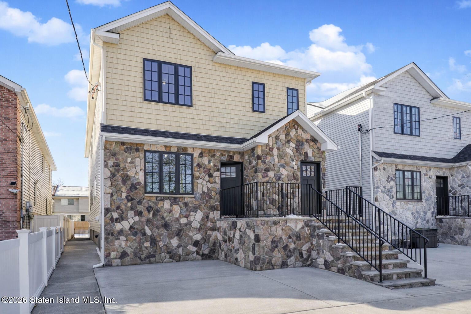 238 Cambridge Avenue Image 4