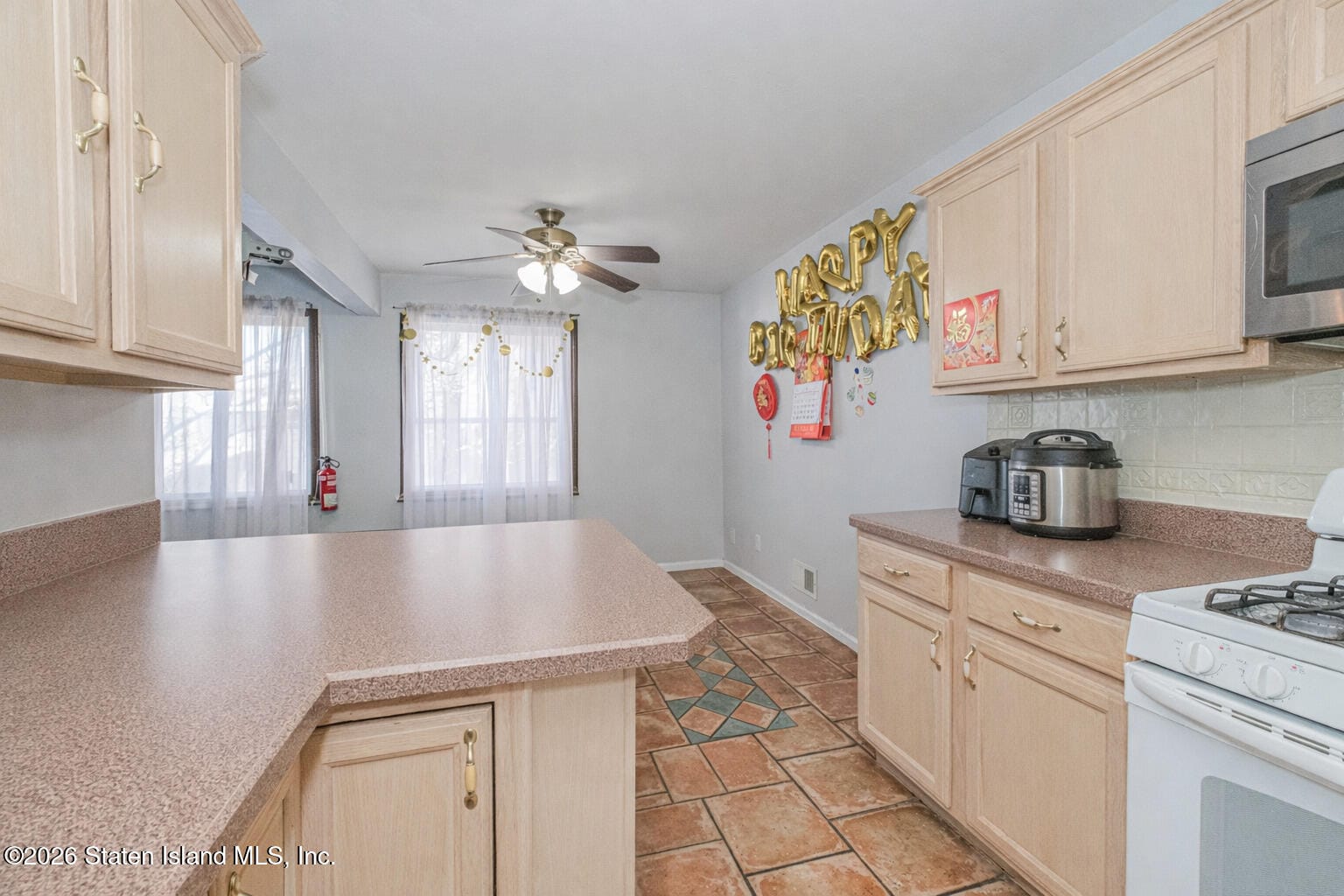 263 Jamie Lane, Staten Island, NY, 10312 image 17
