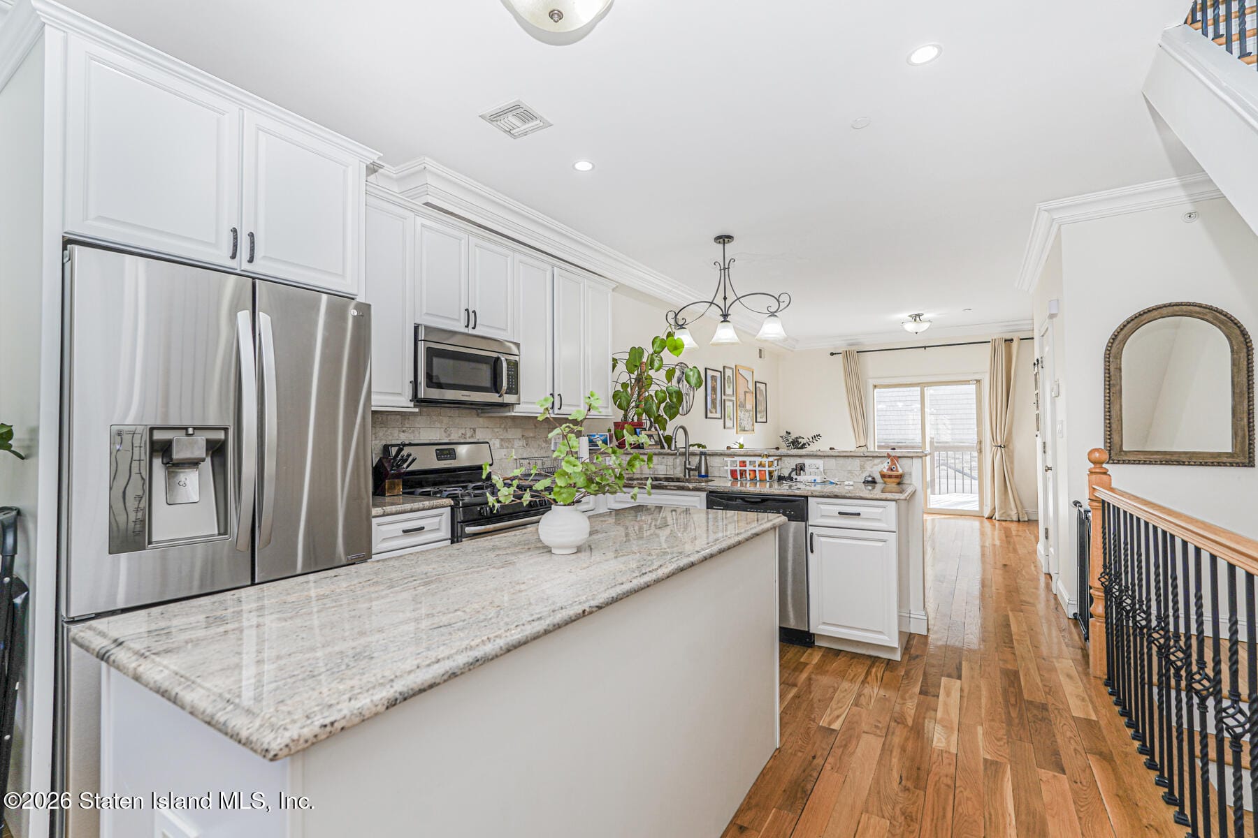 182 Roman Avenue Image 5