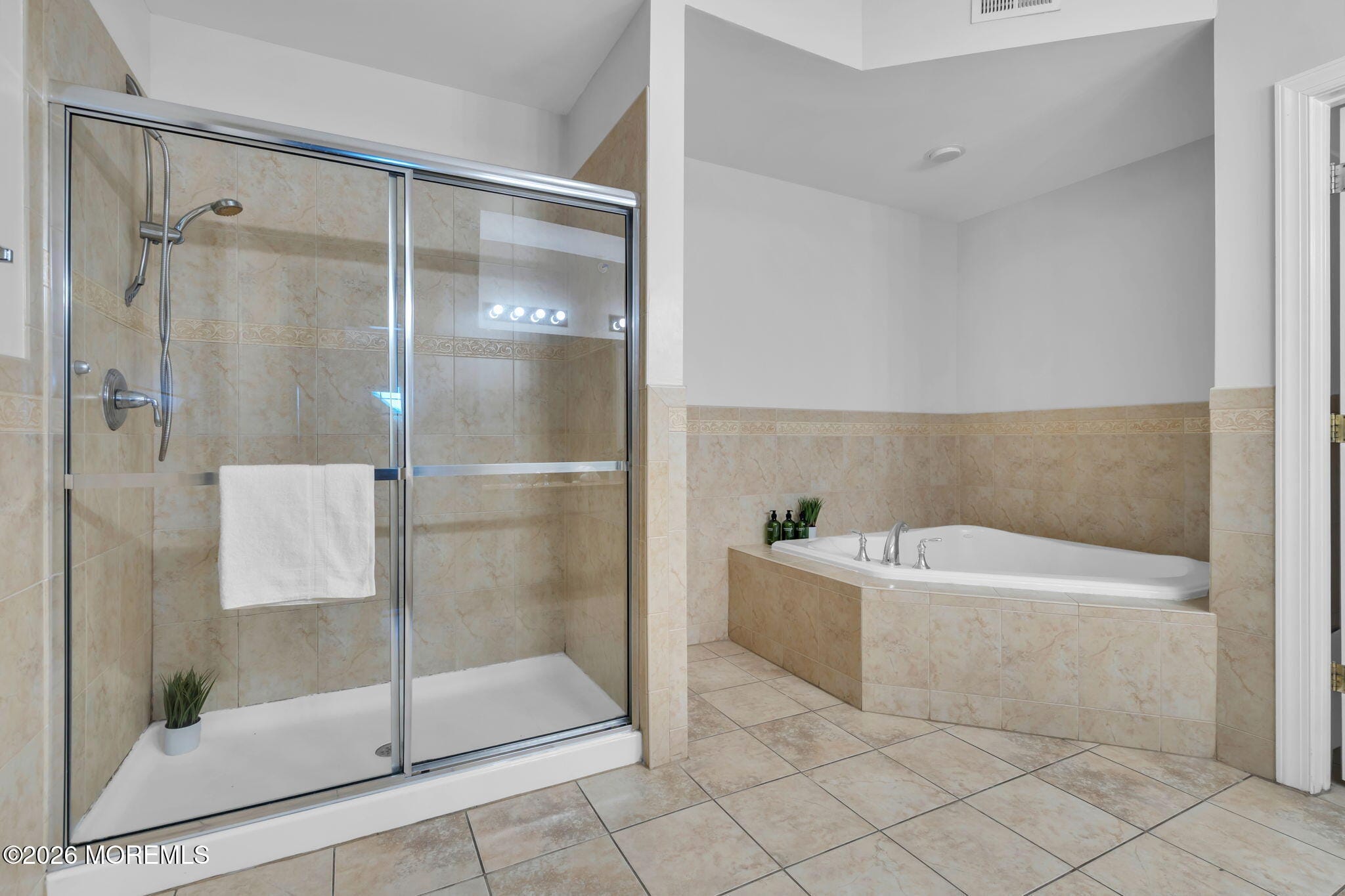 944 Madison Avenue, Lakewood, NJ, 08701 image 36