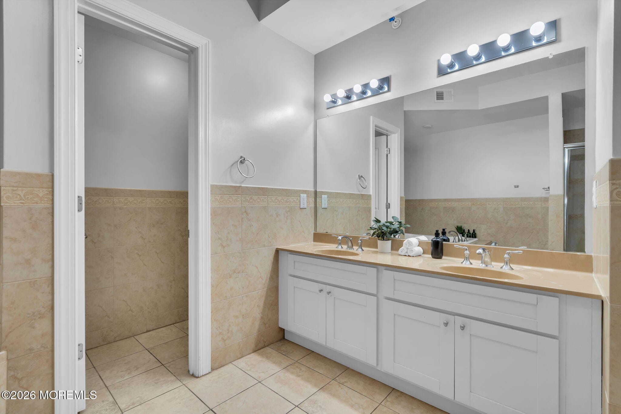 944 Madison Avenue, Lakewood, NJ, 08701 image 37