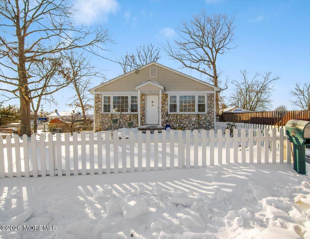 19 Walker Avenue Image 2