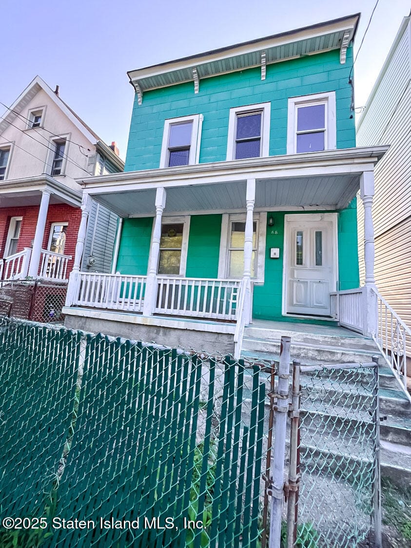 88 Warren Street, Staten Island, NY, 10304