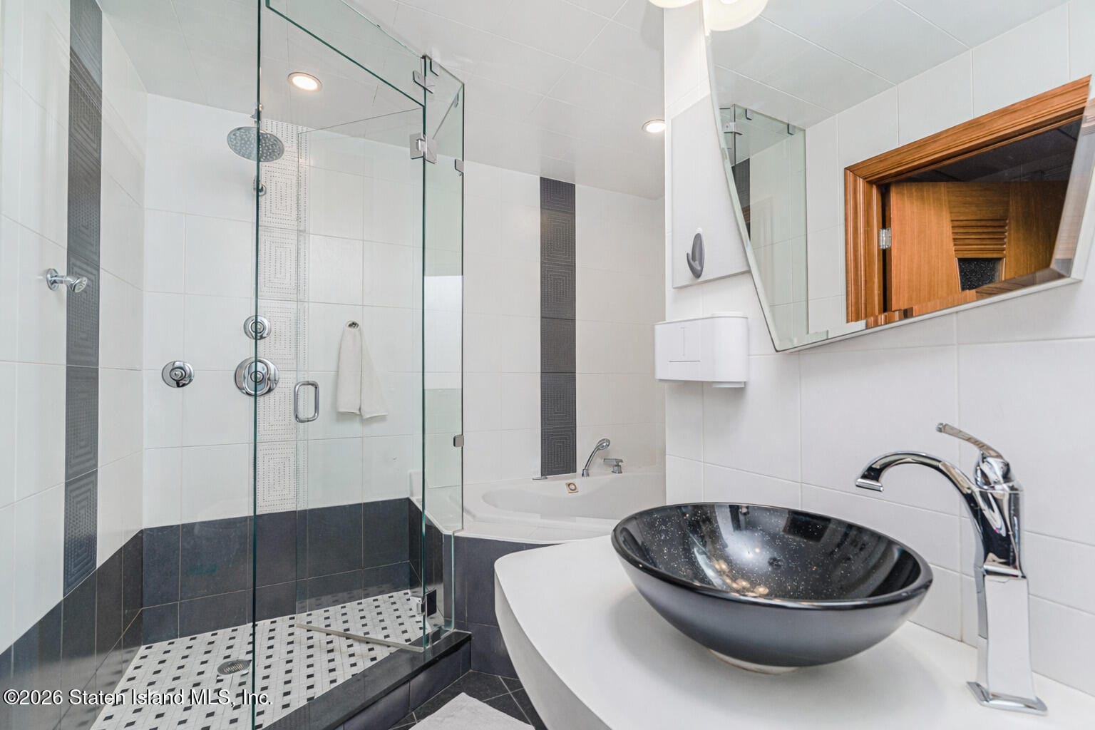 95 Woodlawn Avenue, Staten Island, NY, 10305 image 12