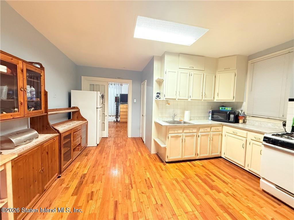 439 60th Street Image 2