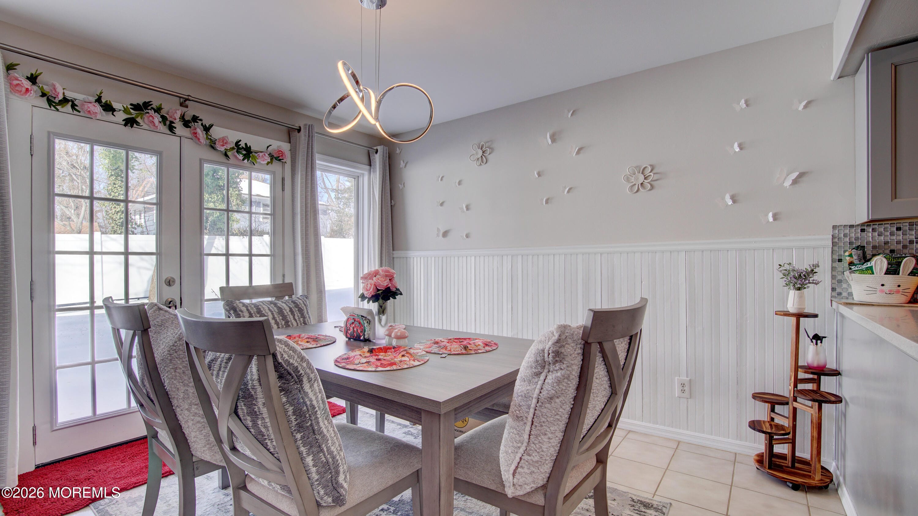 274 N Bath Avenue 8 Image 5