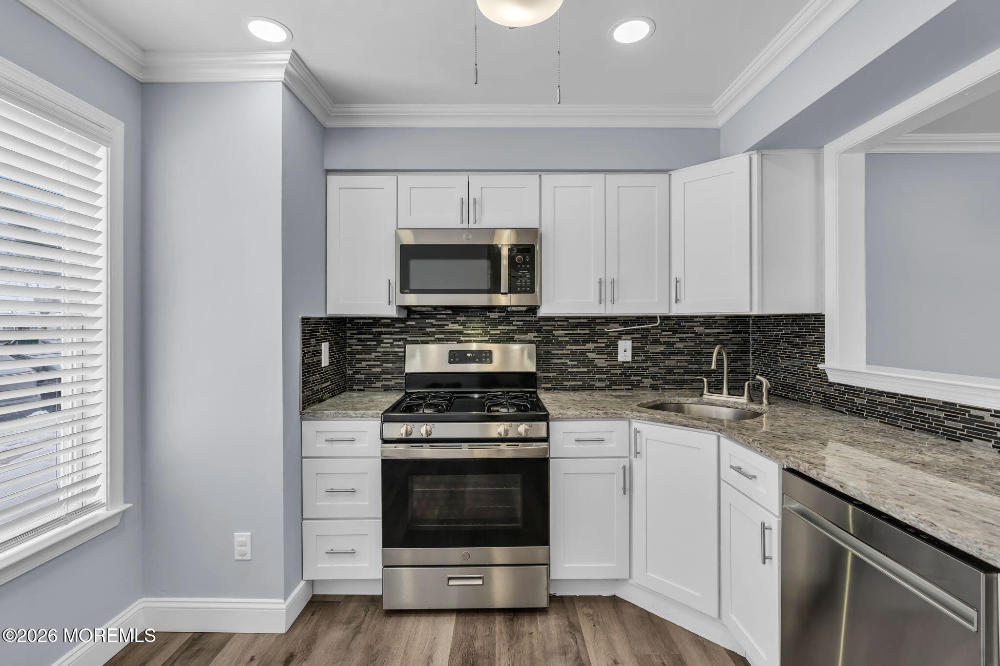 401 Hampton Court 15-7 Image 5