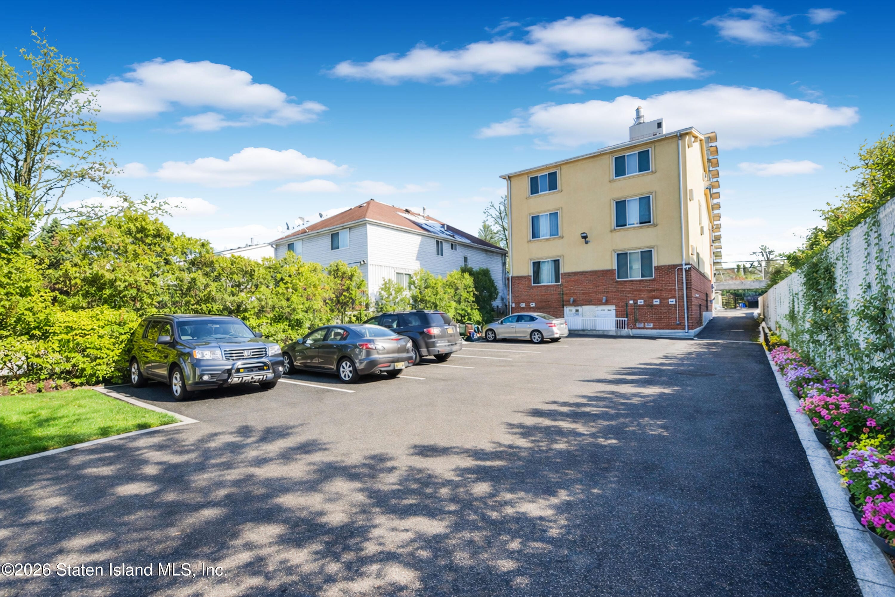 37 Clifton Avenue Image 3