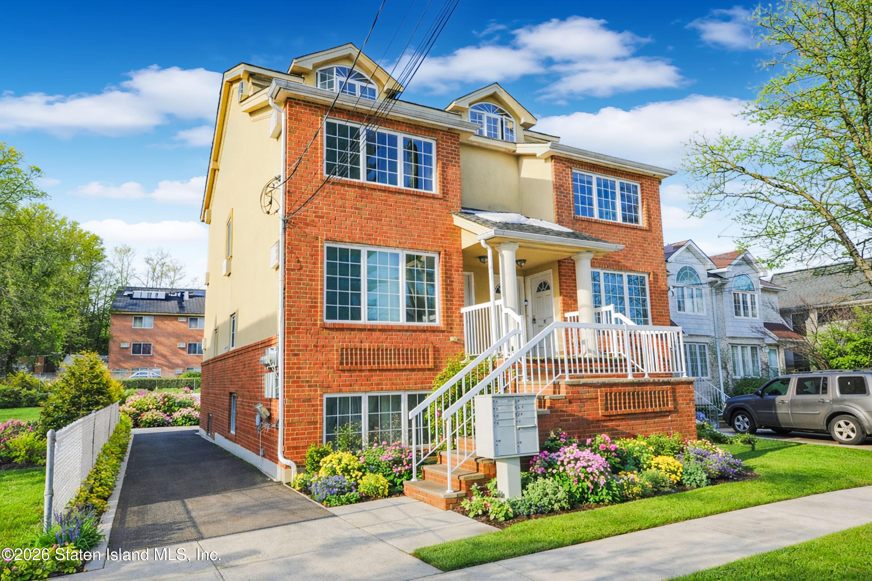 37 Clifton Avenue Image 2