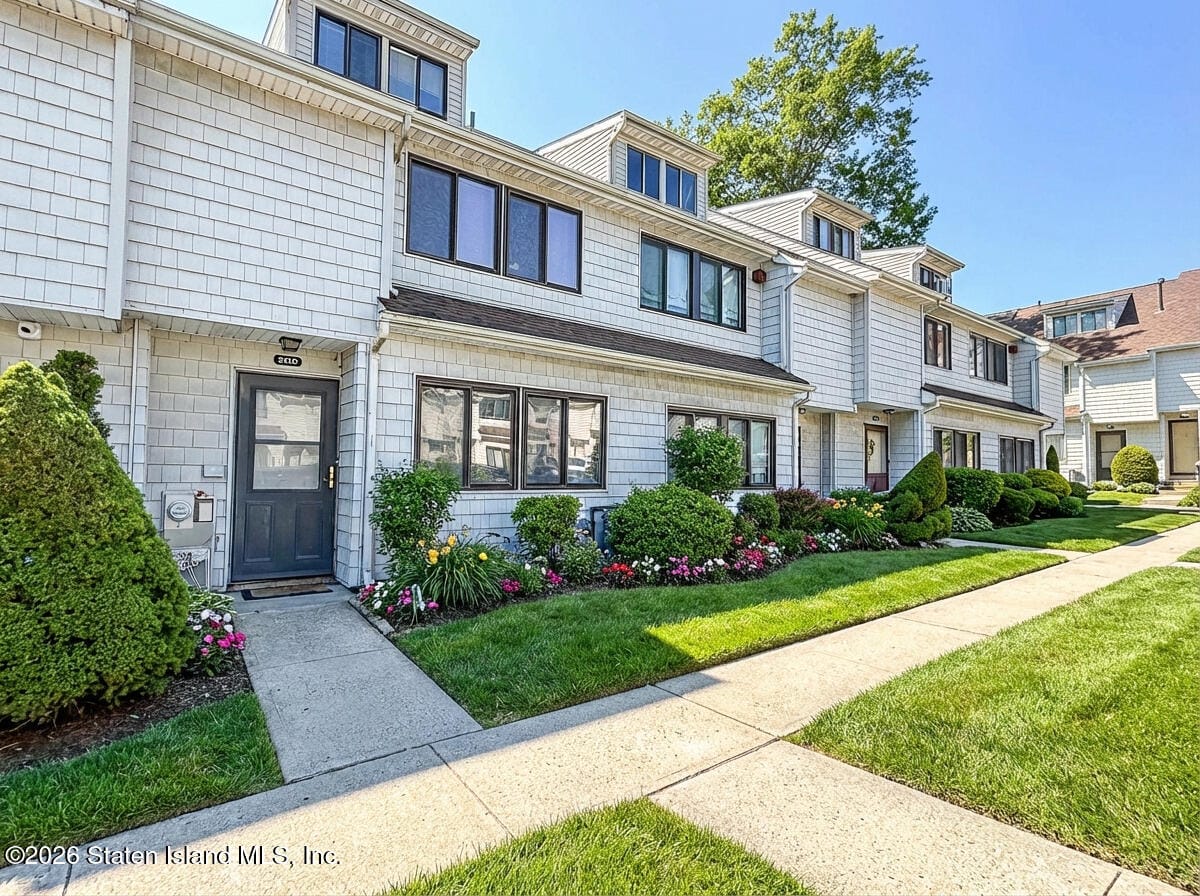 291d Signs Road D, Staten Island, NY, 10314