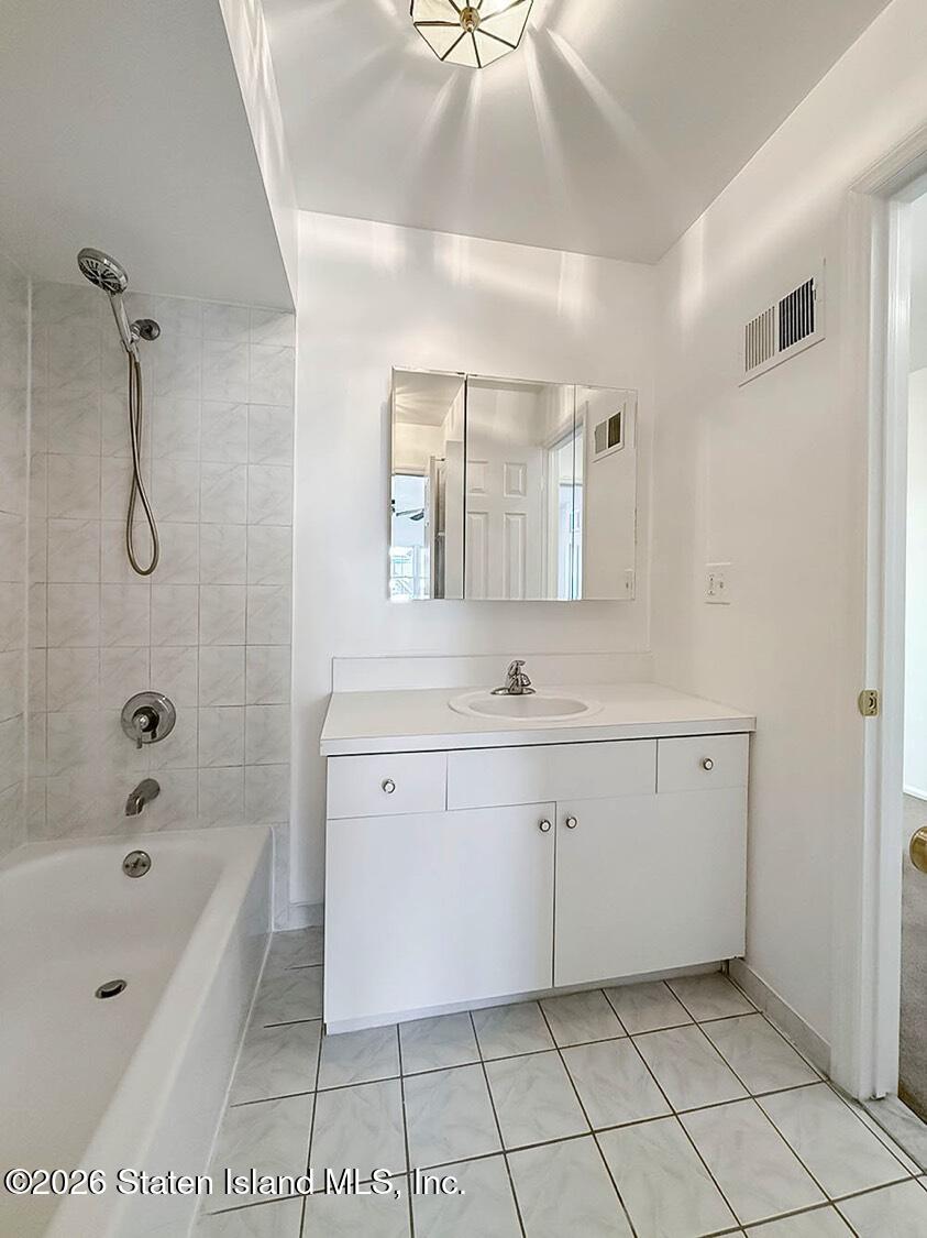 242 Pond Way, Staten Island, NY, 10303 image 21