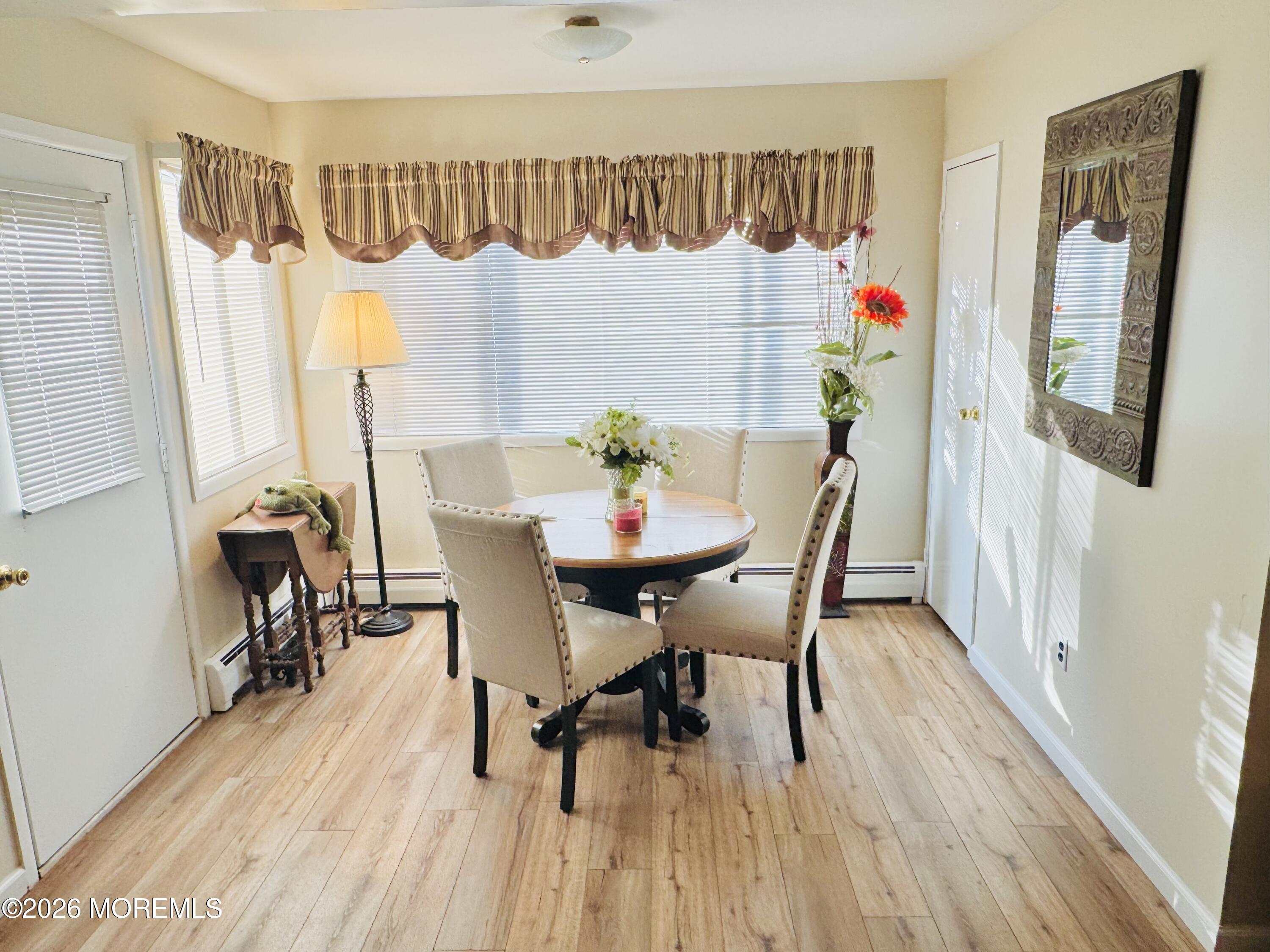 7 A Pheasant Street Image 2