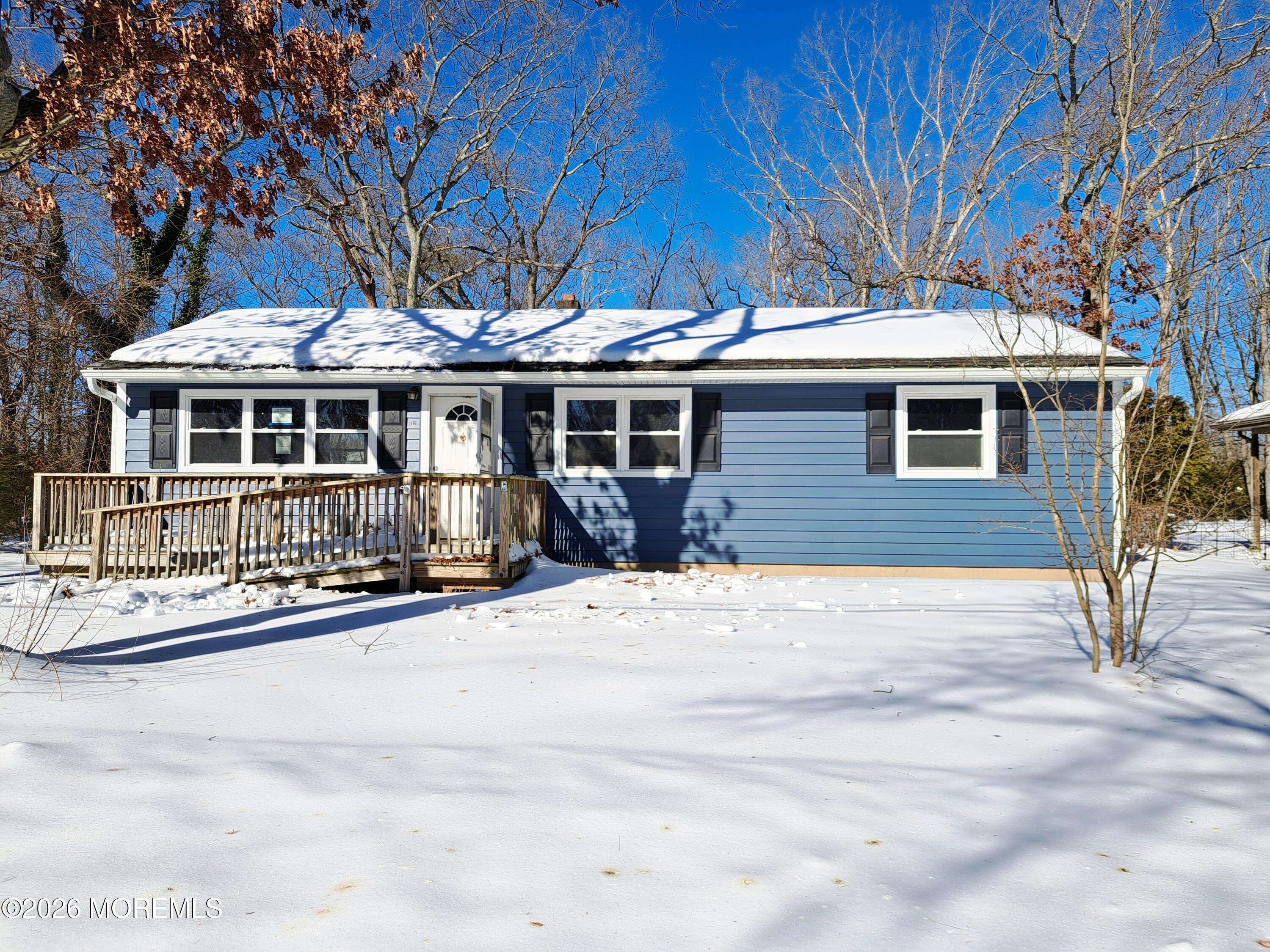 17 Clark Drive Image 1