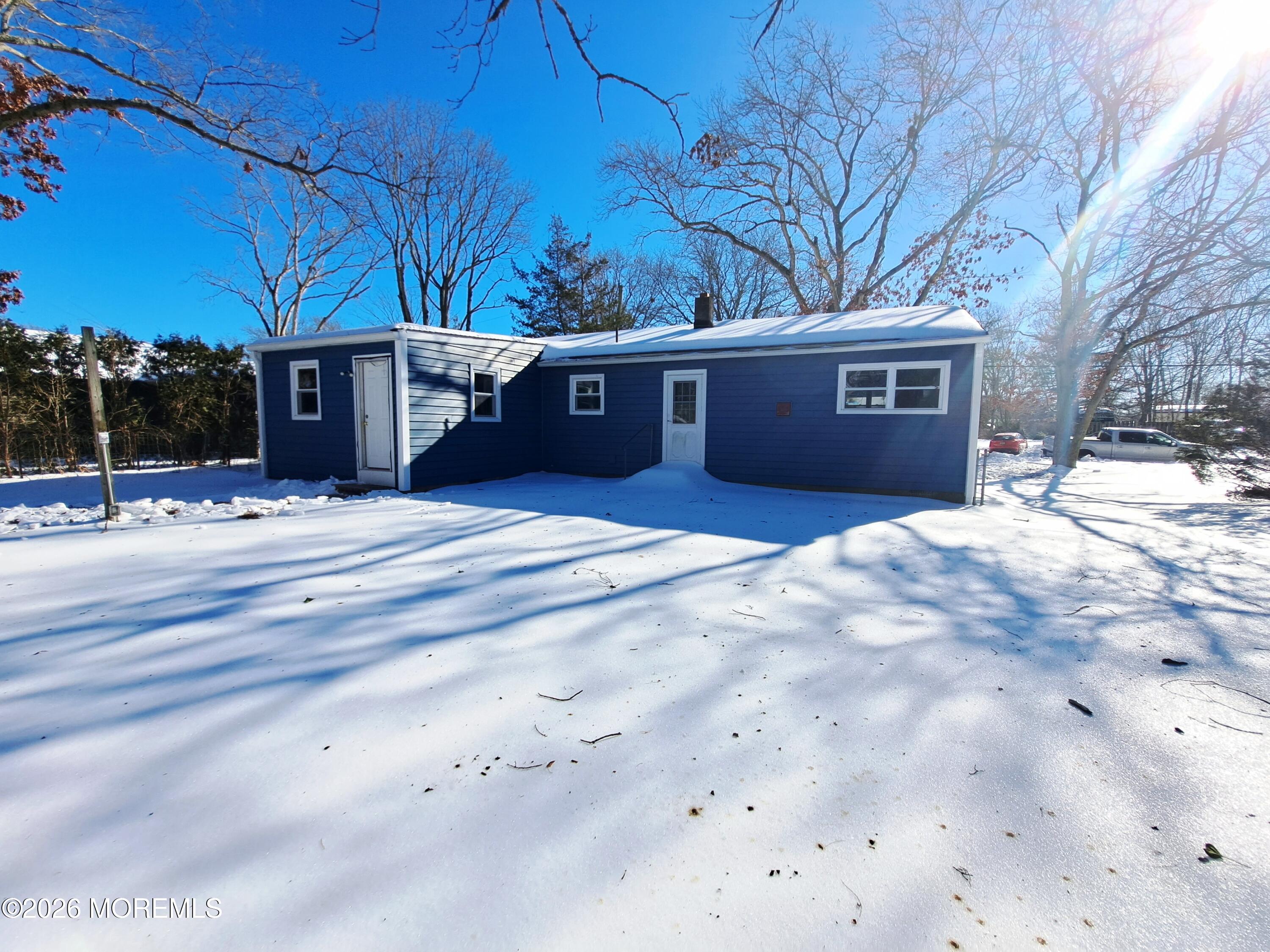 17 Clark Drive Image 5