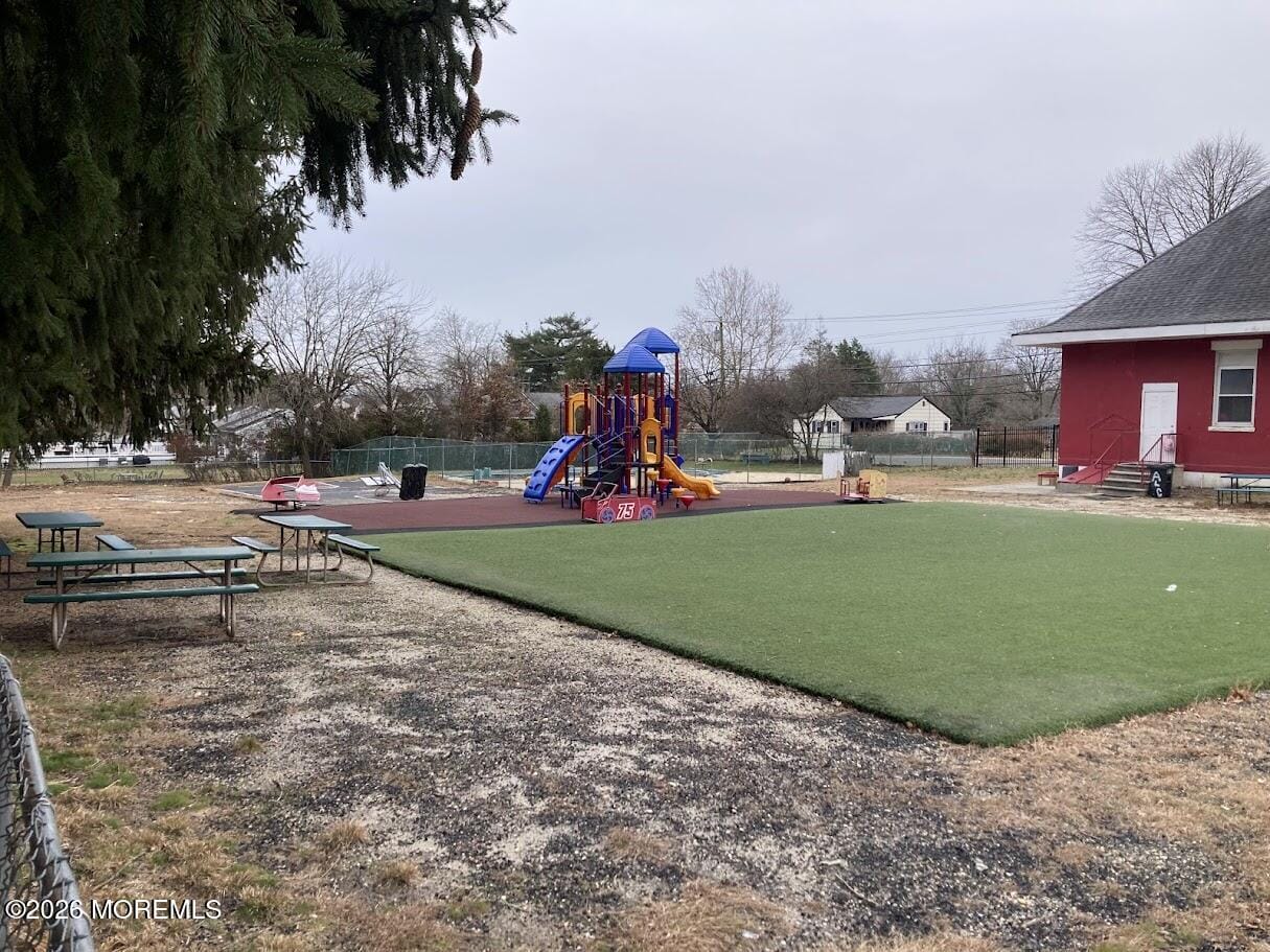 640 Green Grove Road Image 2