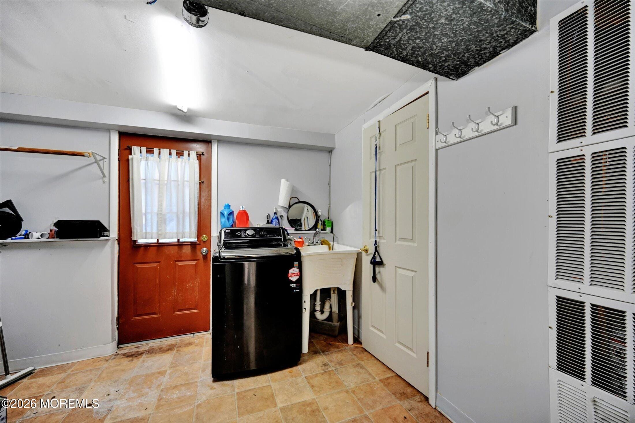 11 Spyros Drive, South Amboy, NJ, 08879 image 40