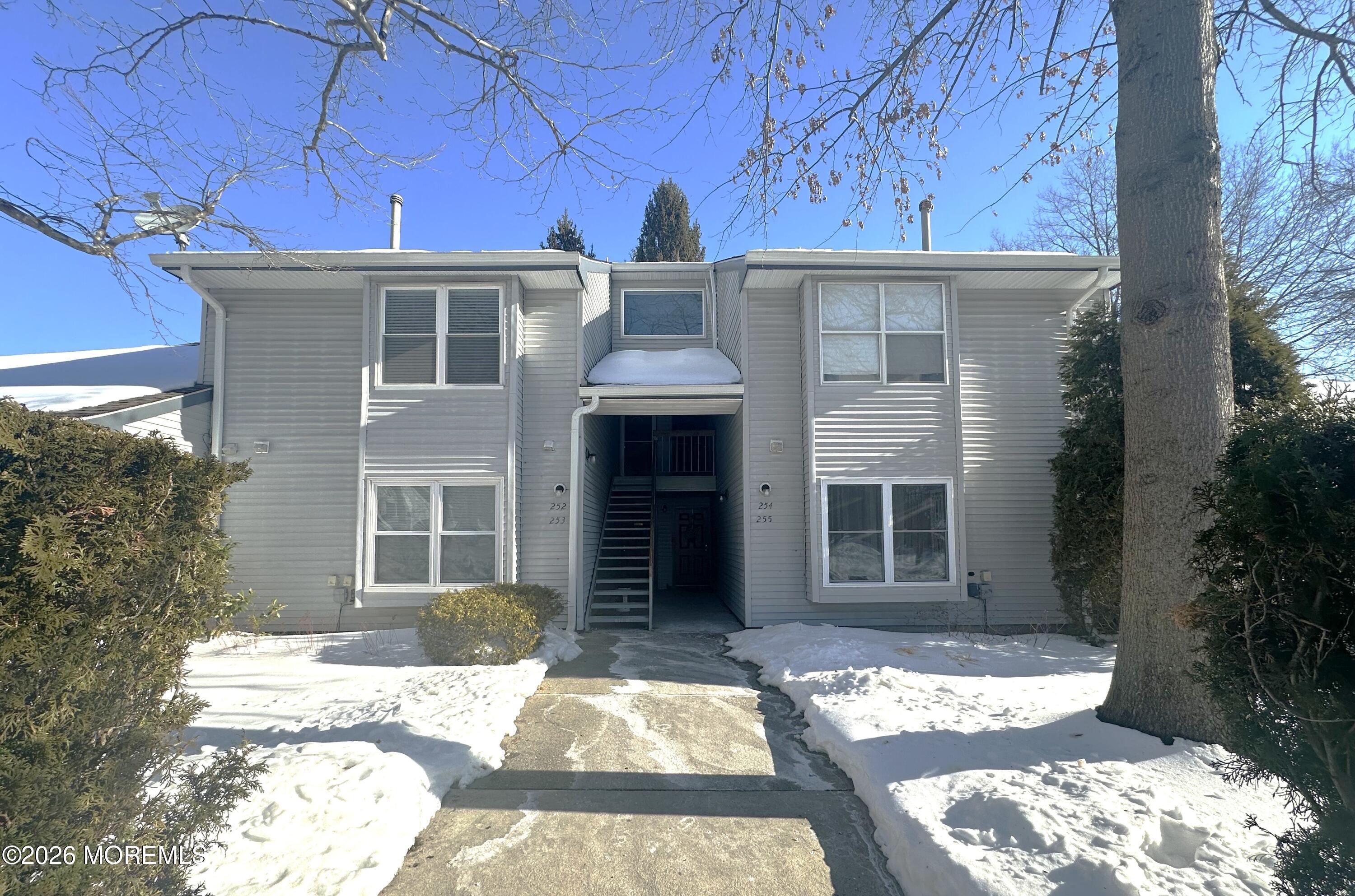 252 Sunshine Court, Englishtown, NJ, 07726