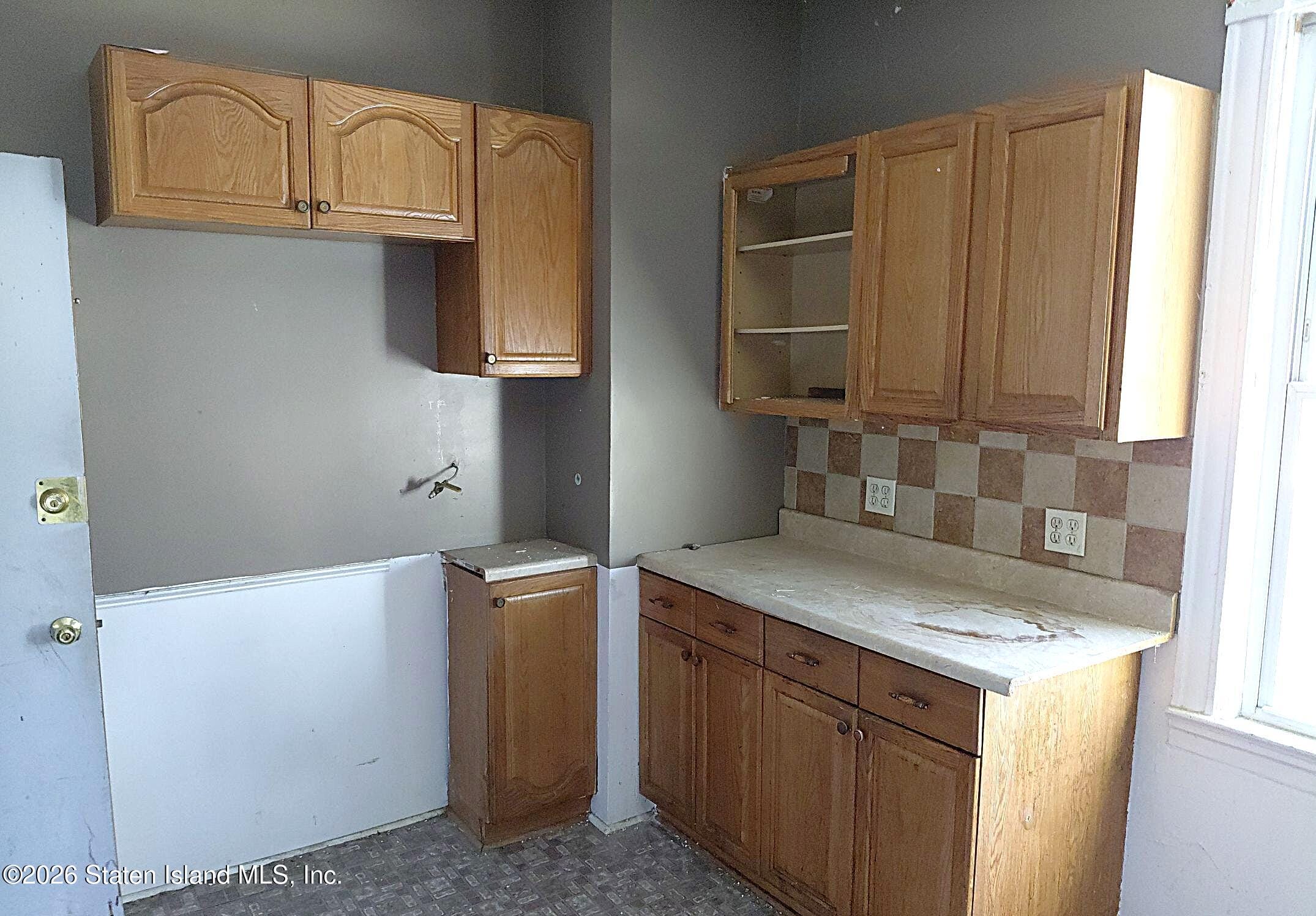 208 Myrtle Avenue, Staten Island, NY, 10310 image 10