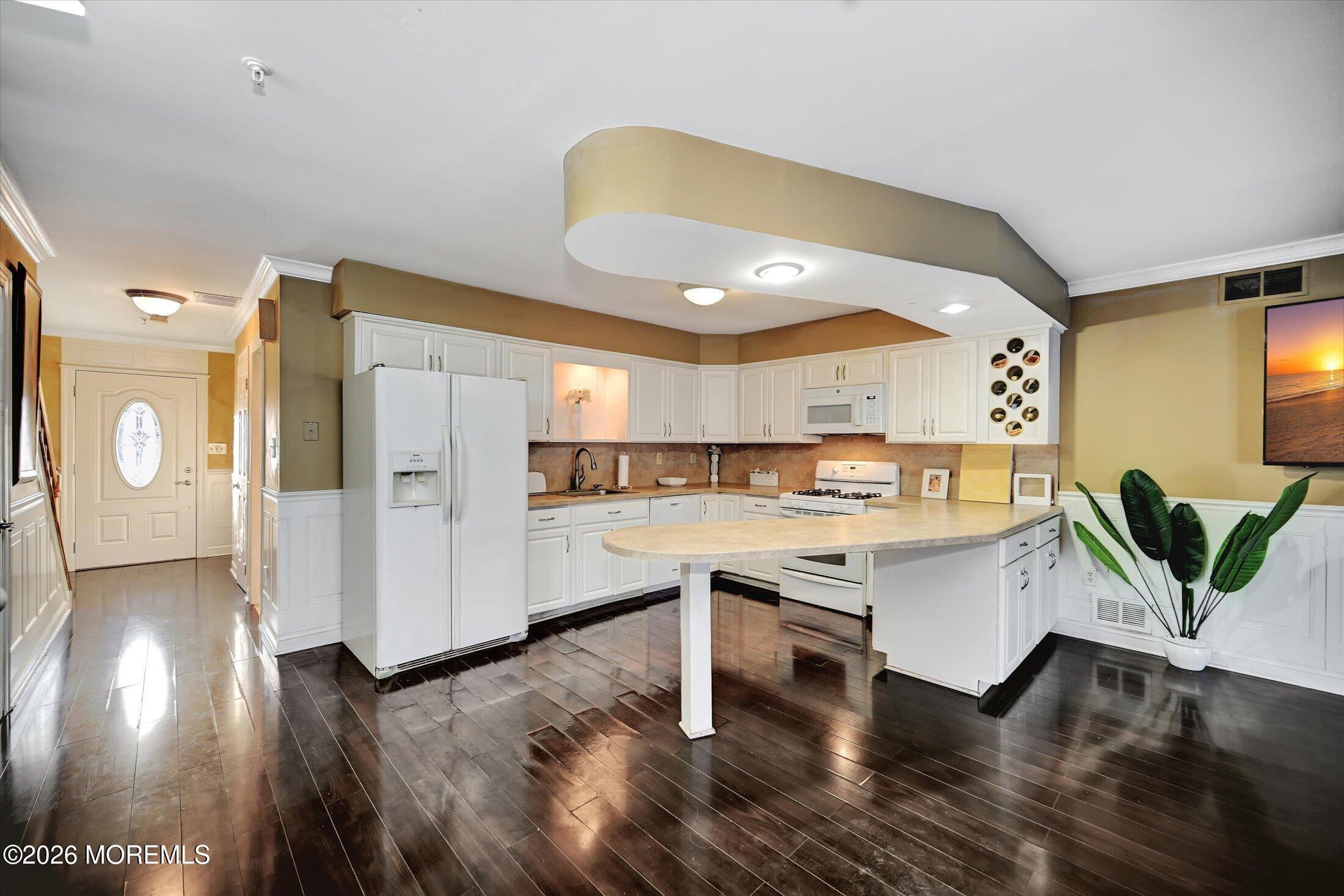 75 E Washington Street, Long Branch, NJ, 07740 image 8