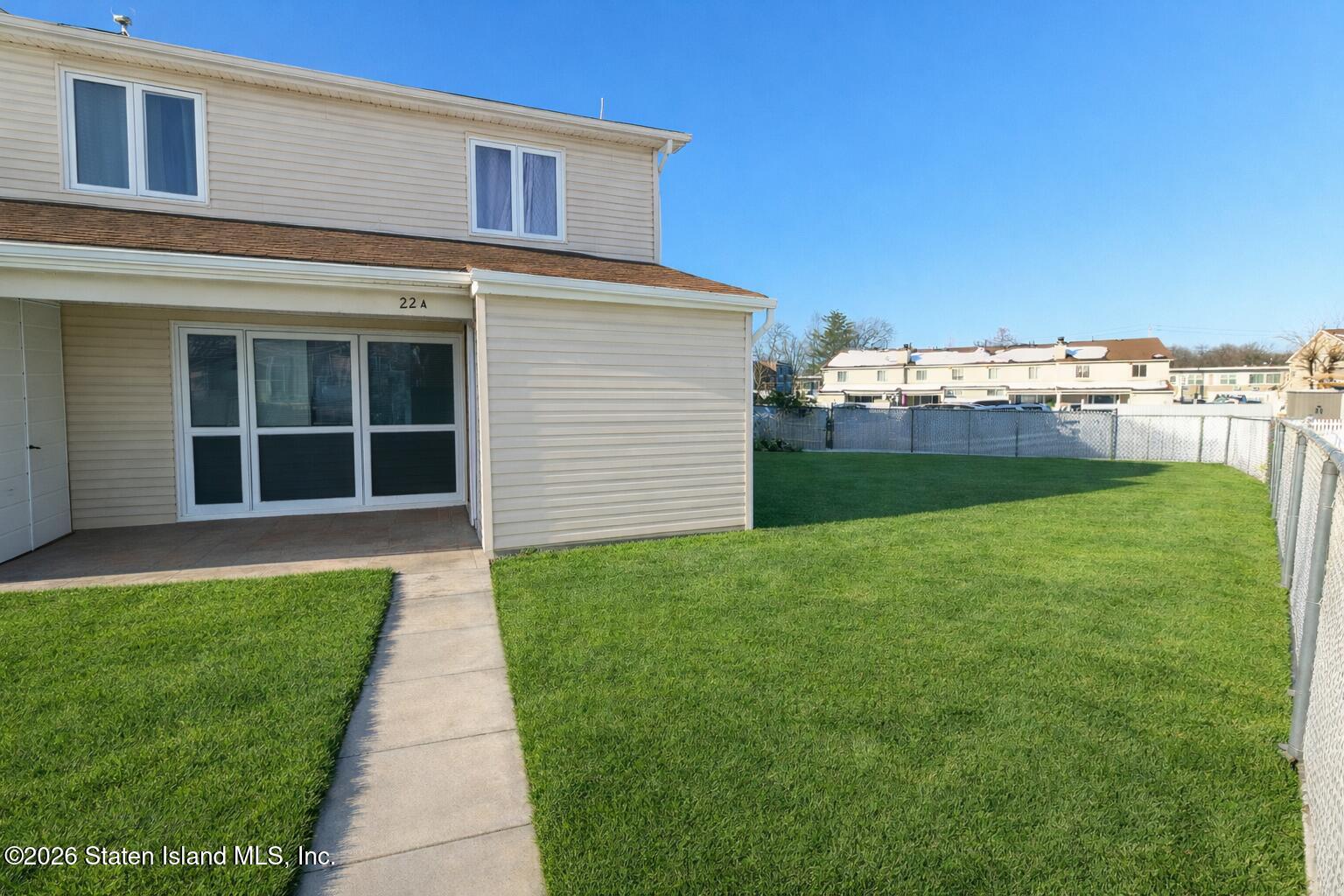 22 Zeck Court A, Staten Island, NY, 10314