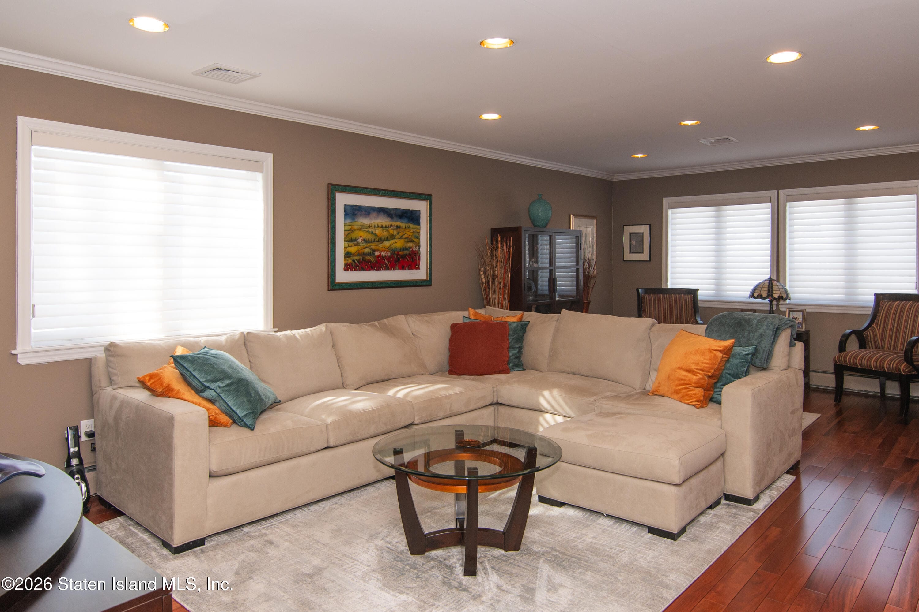 7 Gateway Drive Image 5