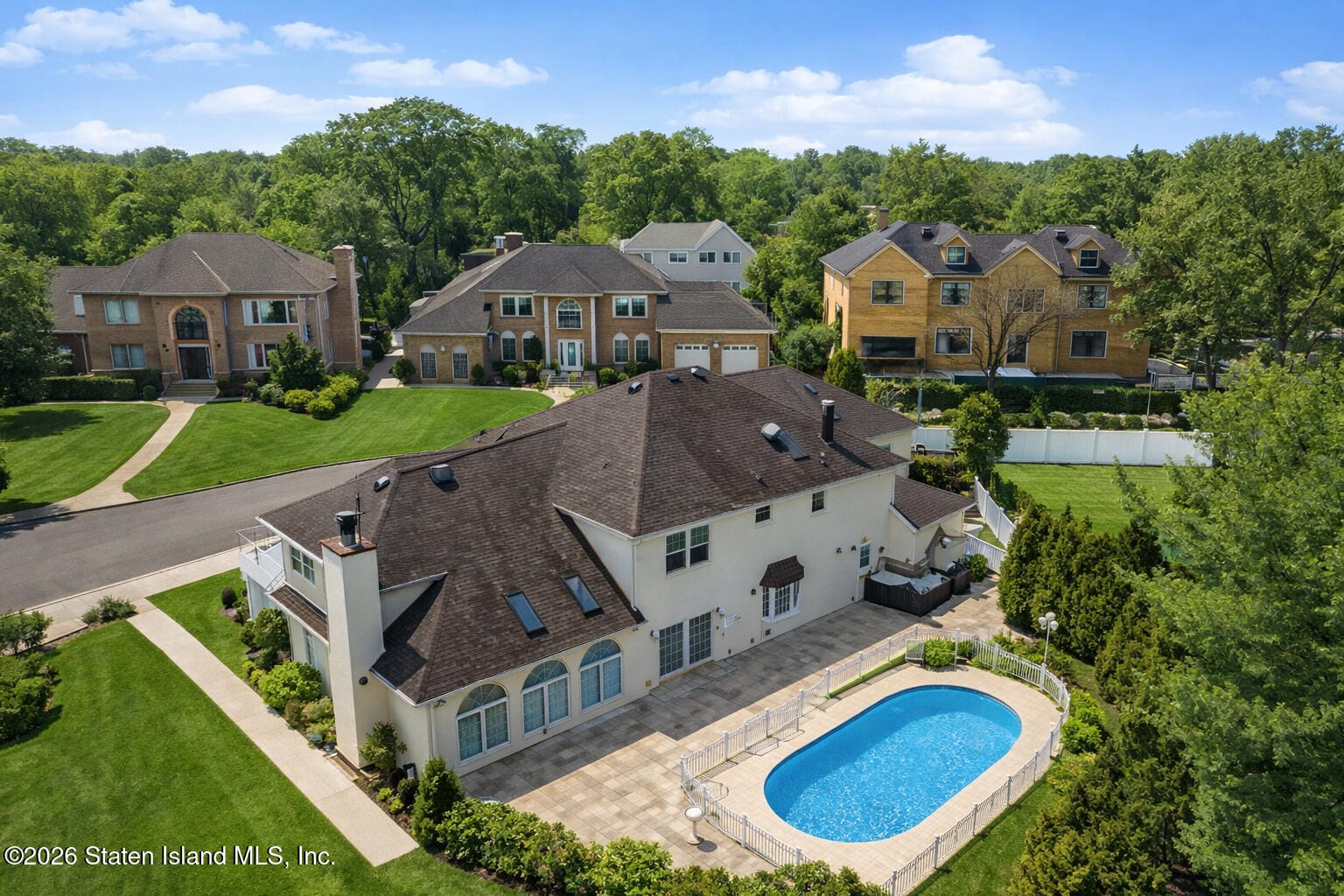 195 Vail Avenue Image 4