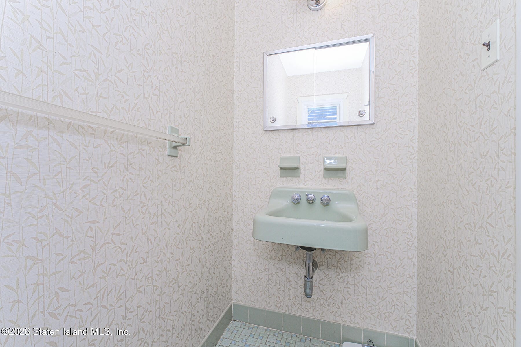 27 Edgegrove Avenue, Staten Island, NY, 10312 image 17