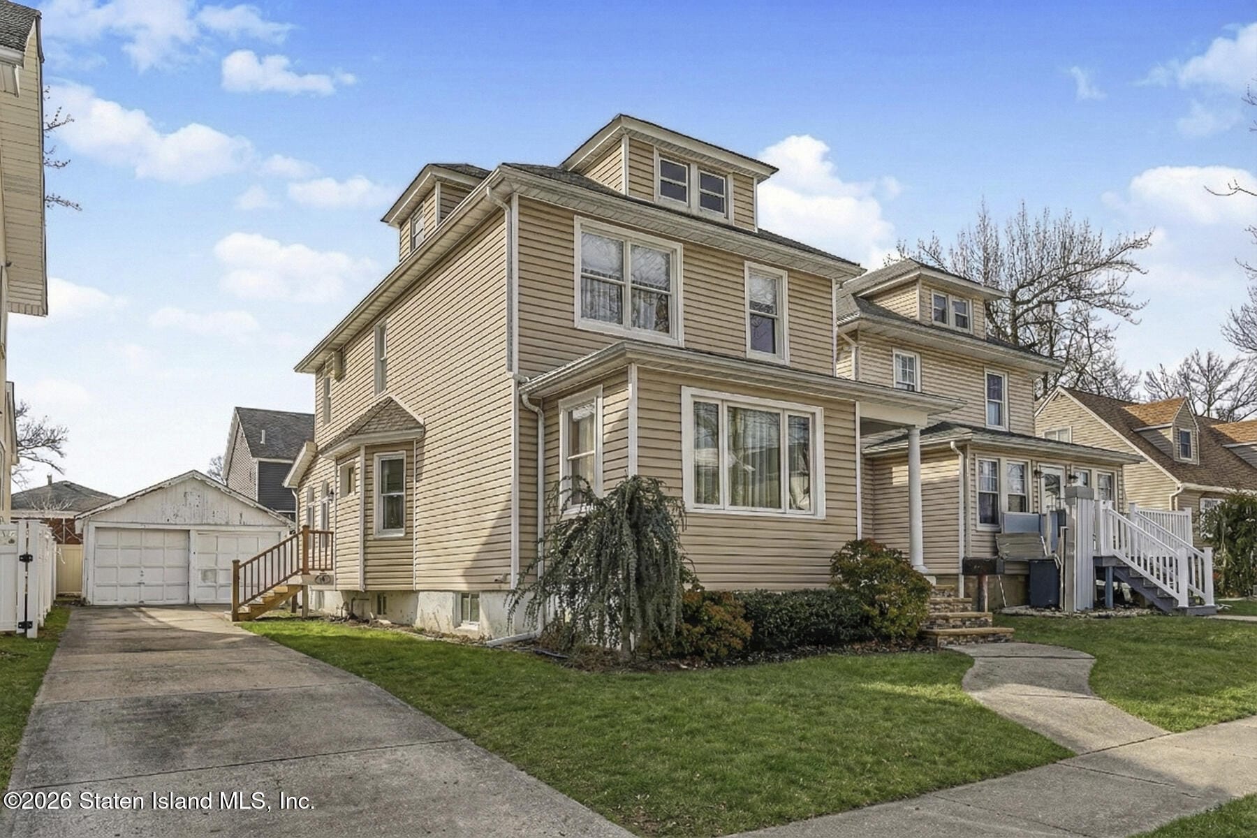 90 Cloverdale Avenue Image 2