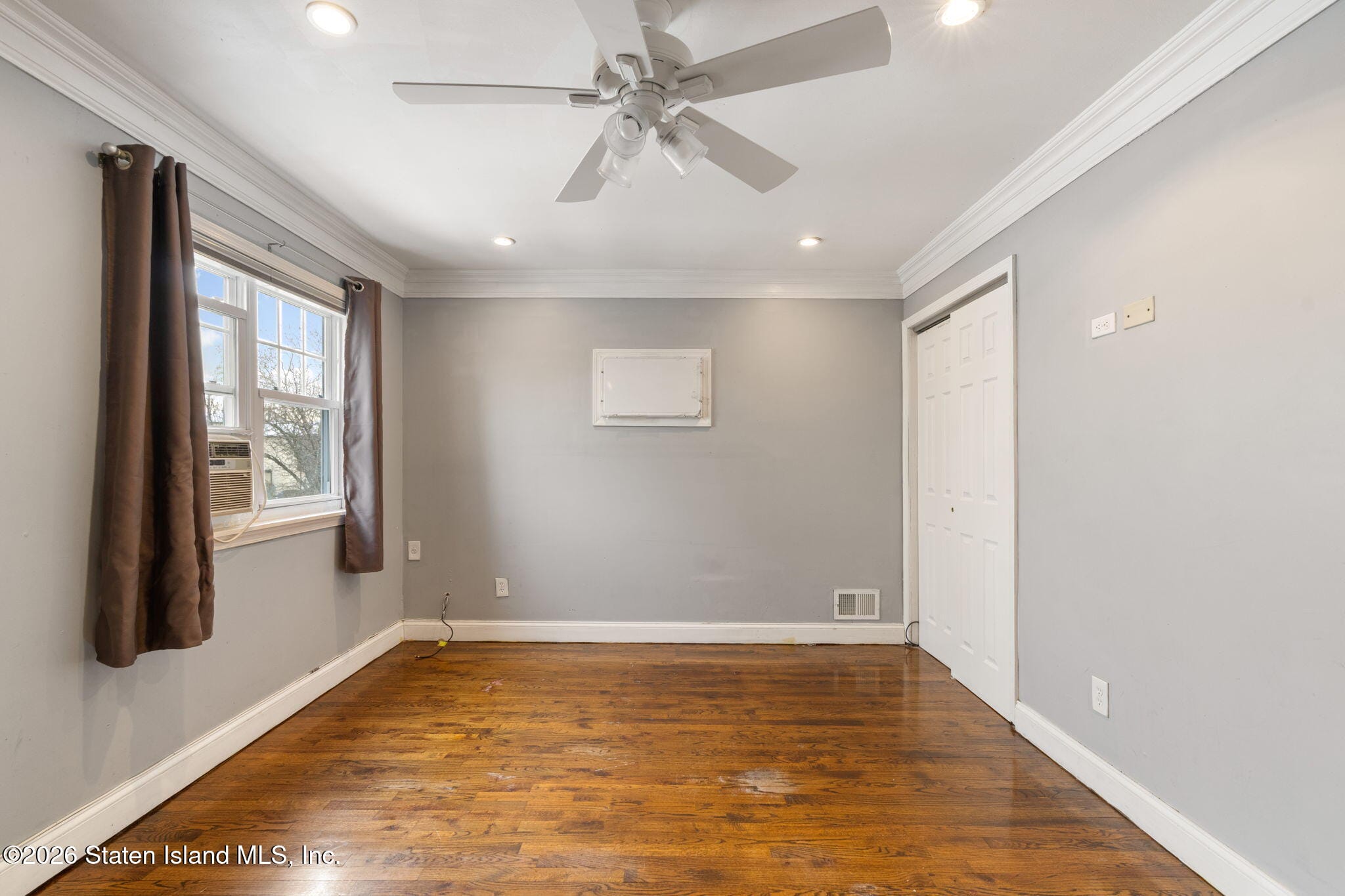 54 Woehrle Avenue, Staten Island, NY, 10312 image 16