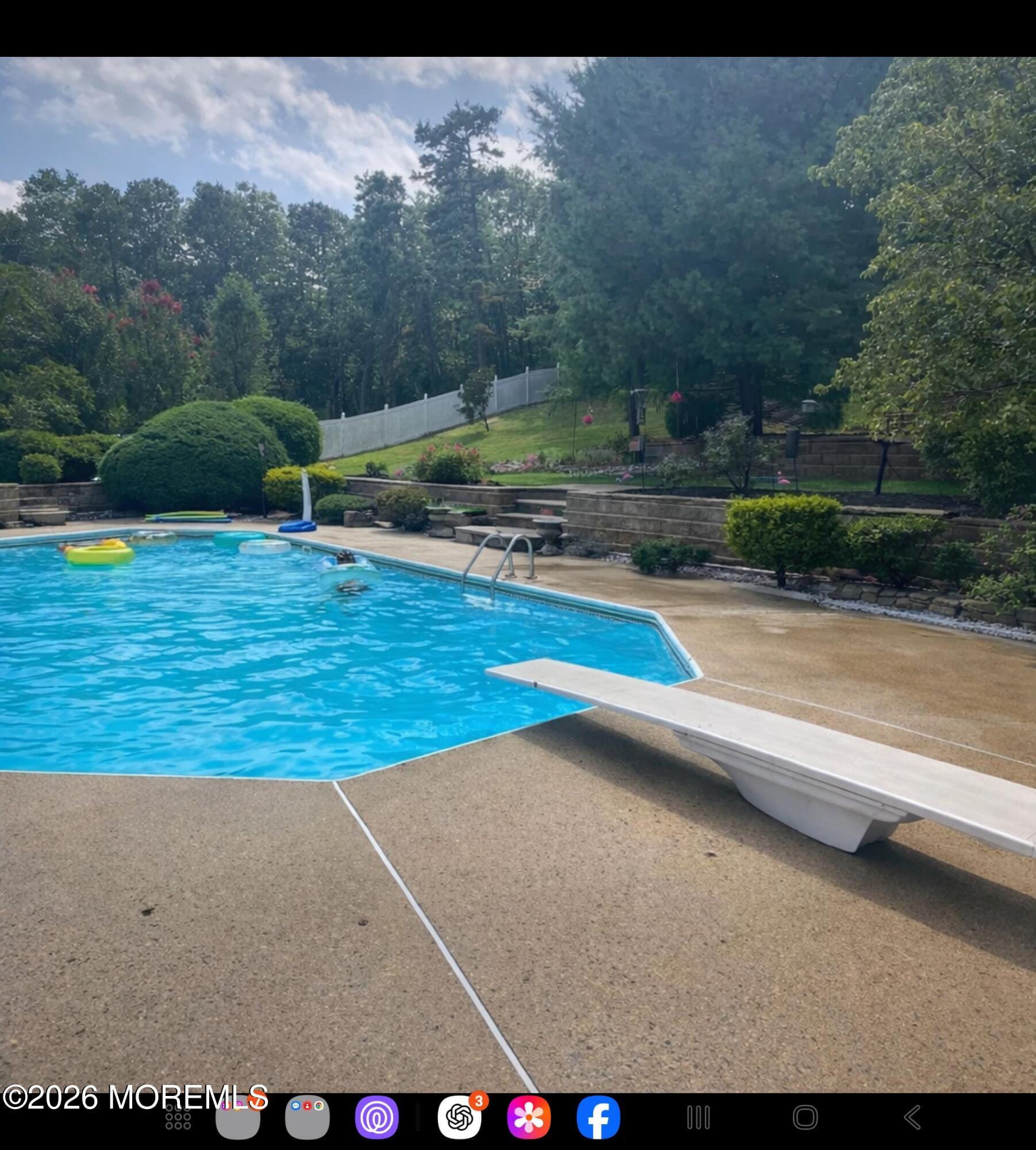 302 E Bird Village Road Image 4