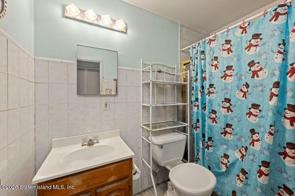 209 Regis Drive, Staten Island, NY, 10314 image 22