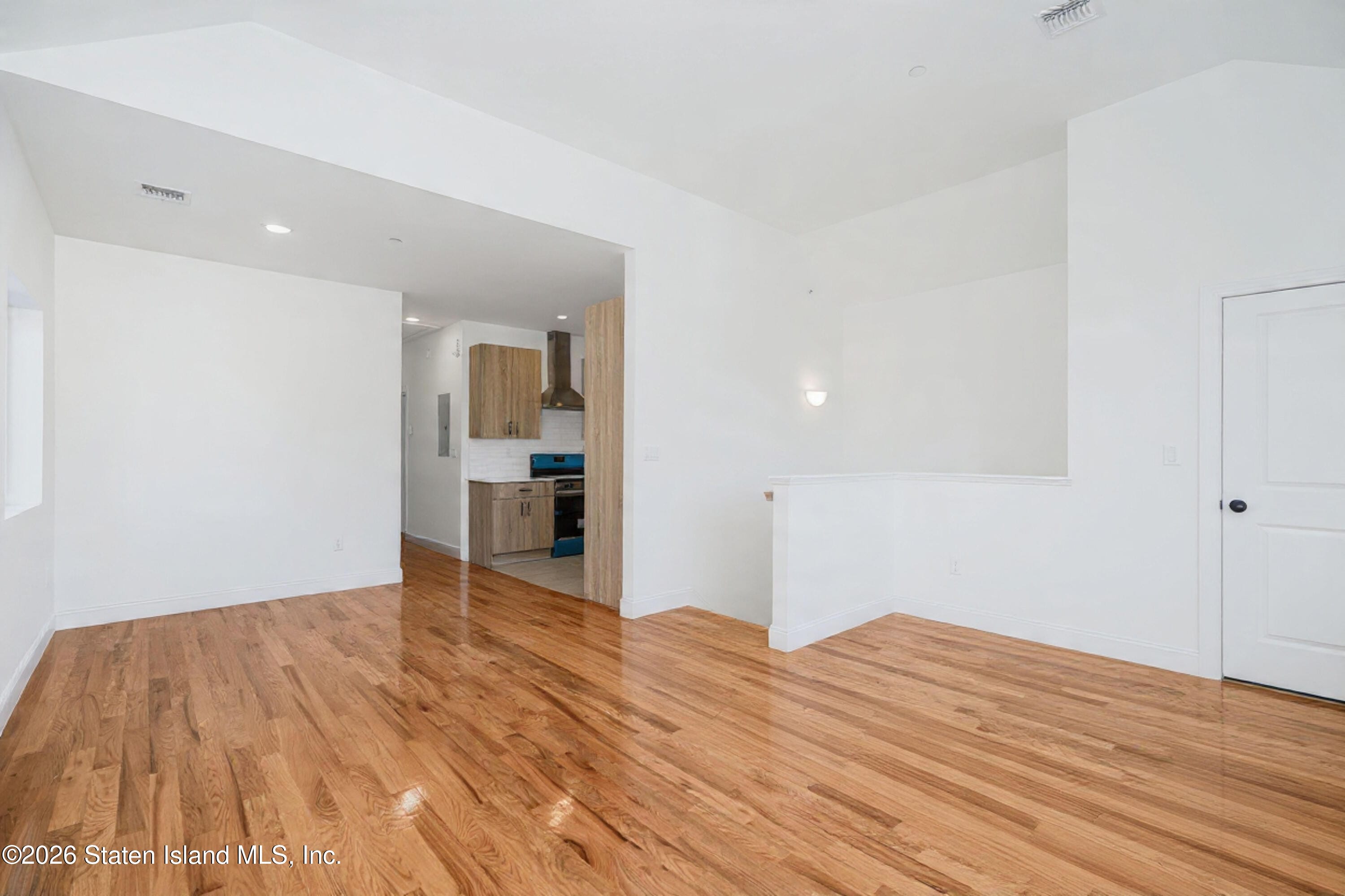 28 Shaughnessy Lane, Staten Island, NY, 10305 image 20