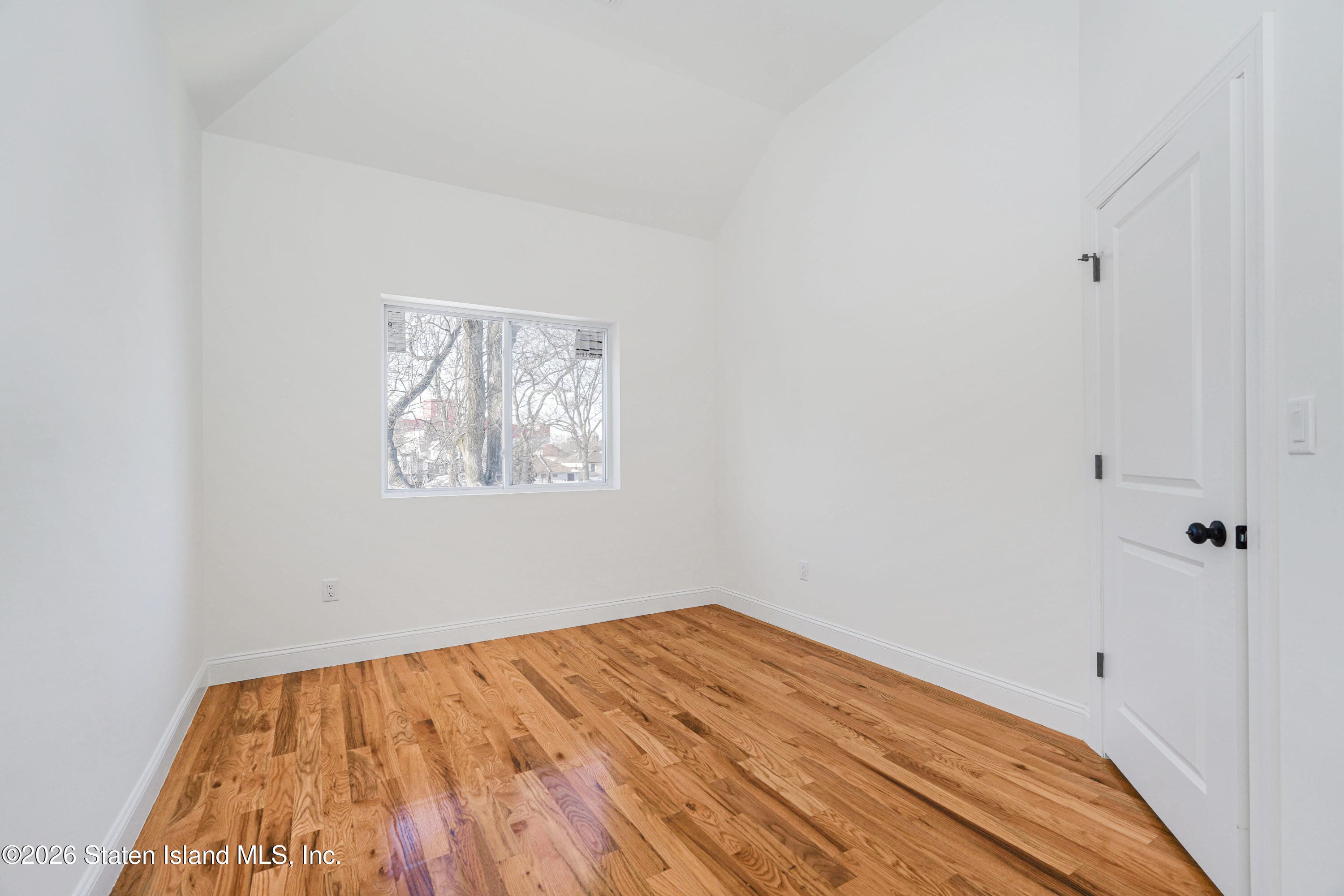 24 Shaughnessy Lane, Staten Island, NY, 10305 image 12