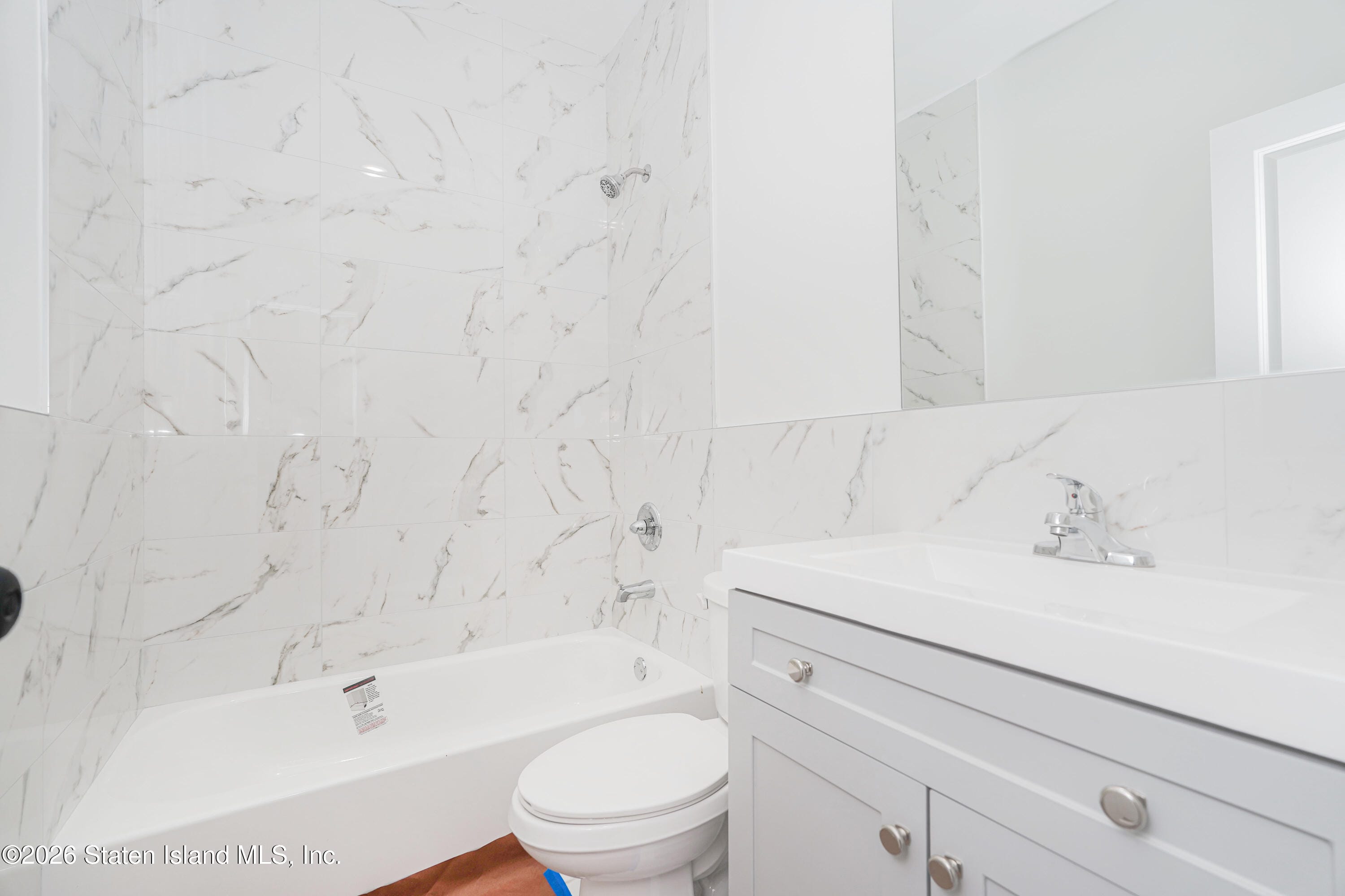 24 Shaughnessy Lane, Staten Island, NY, 10305 image 15