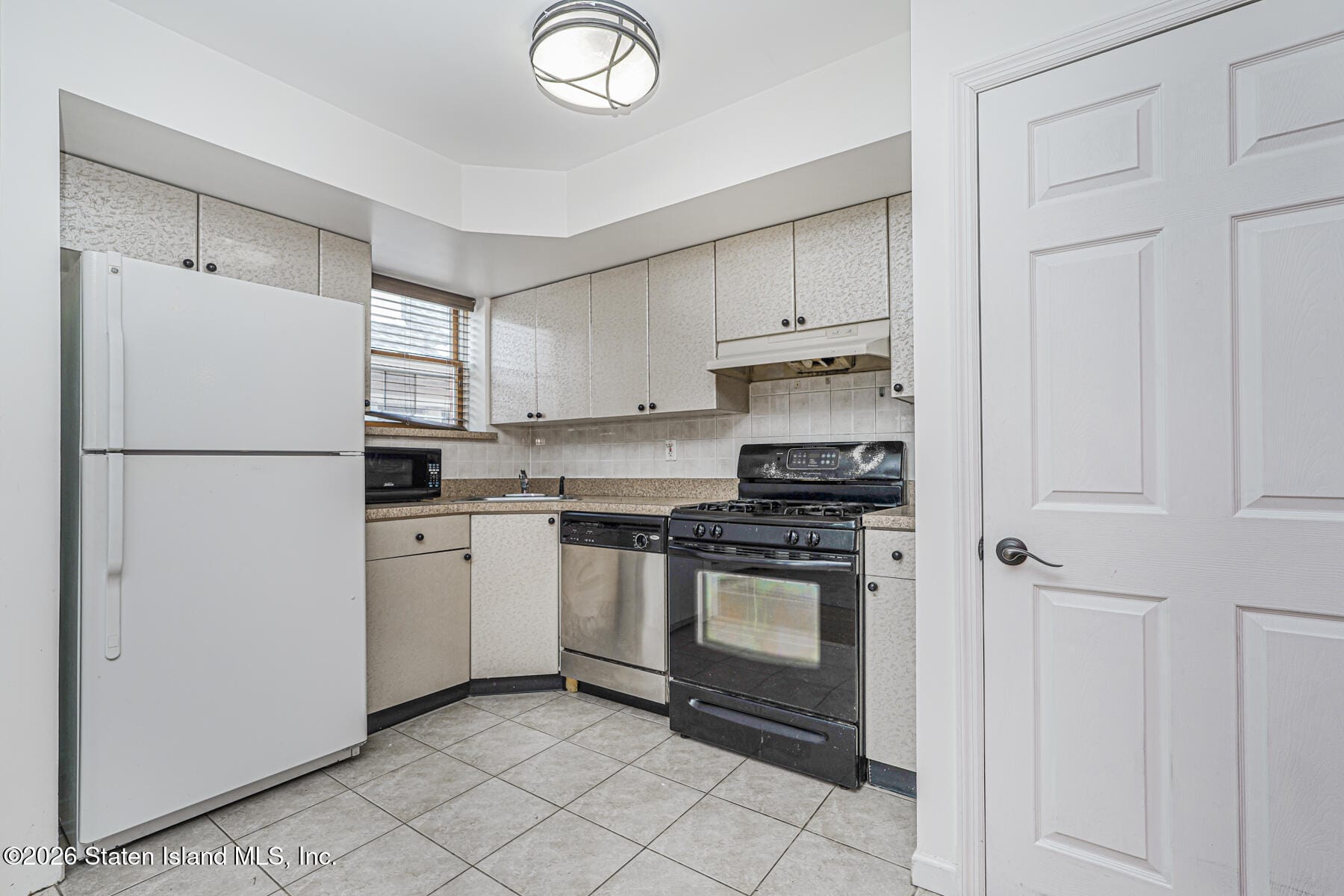 1838 W 13th Street #3b, Brooklyn, NY, 11223
