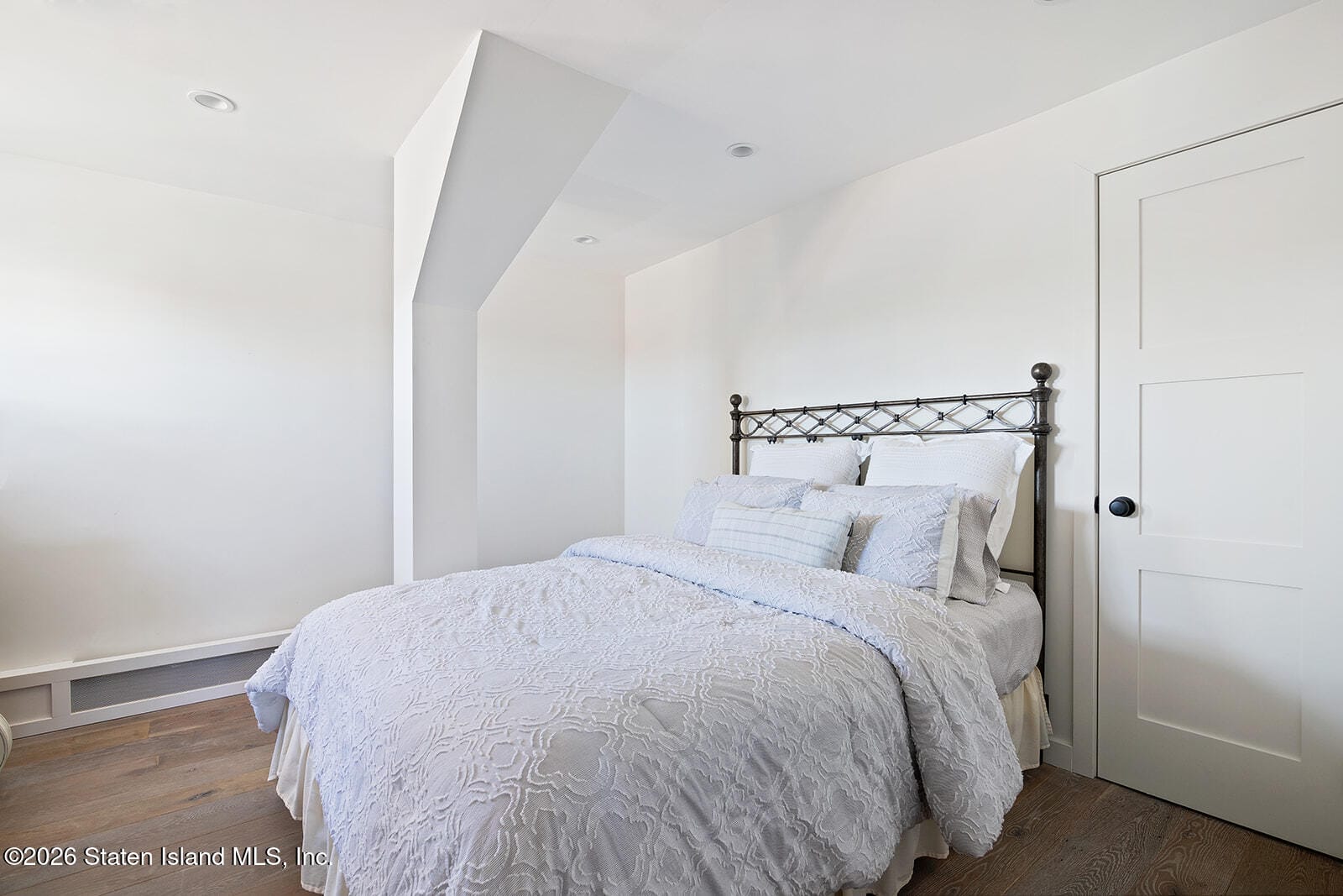 7921 Narrows Avenue, Brooklyn, NY, 11209 image 27