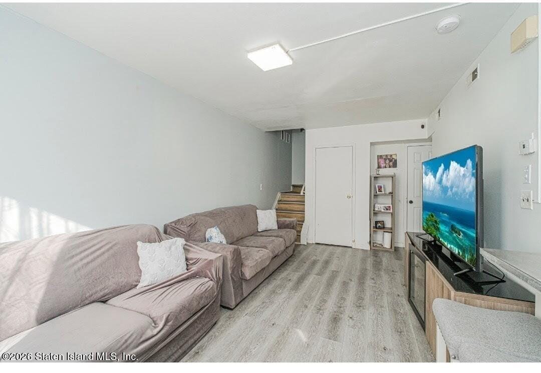 184 Continental Place A, Staten Island, NY, 10303 image 6