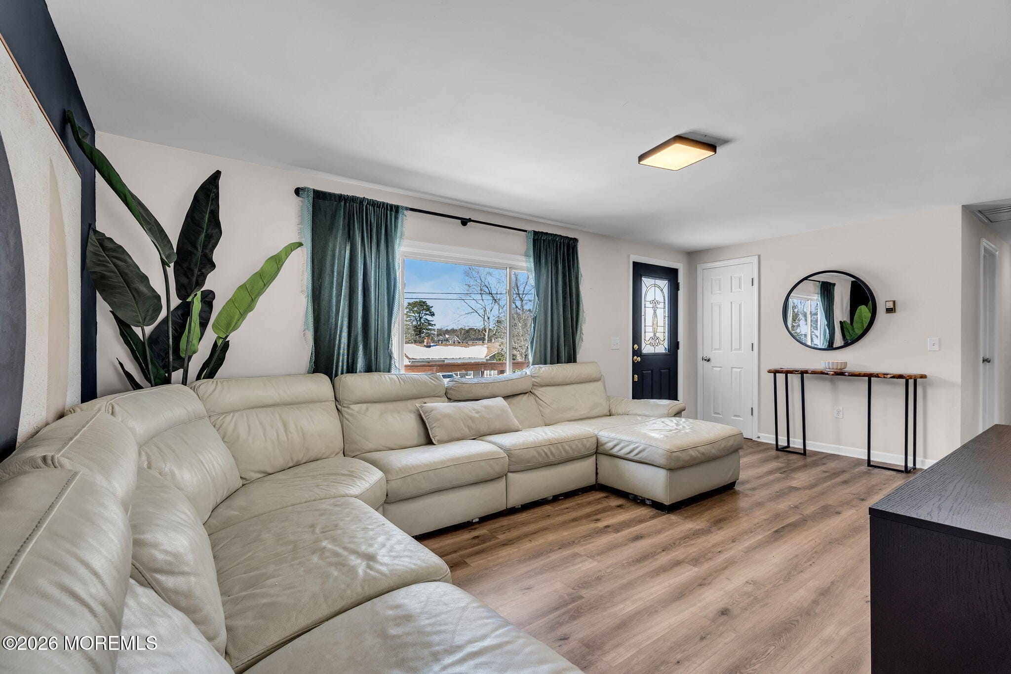 49 Flipper Avenue Image 5